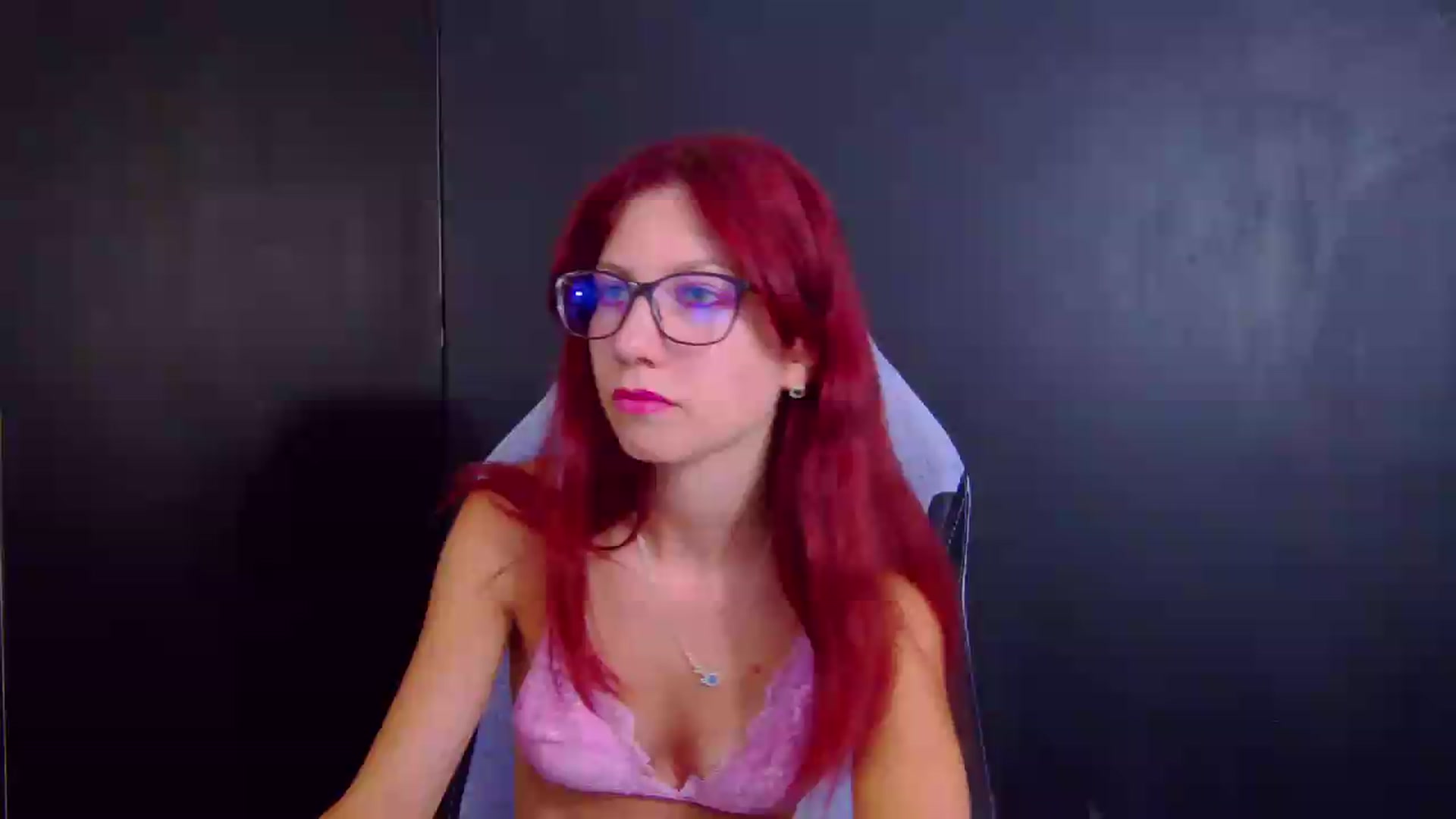 Gallery image thumbnail from Yasemina's myfreecams stream on, 08/06/2026, 18:18 image 18 of 20