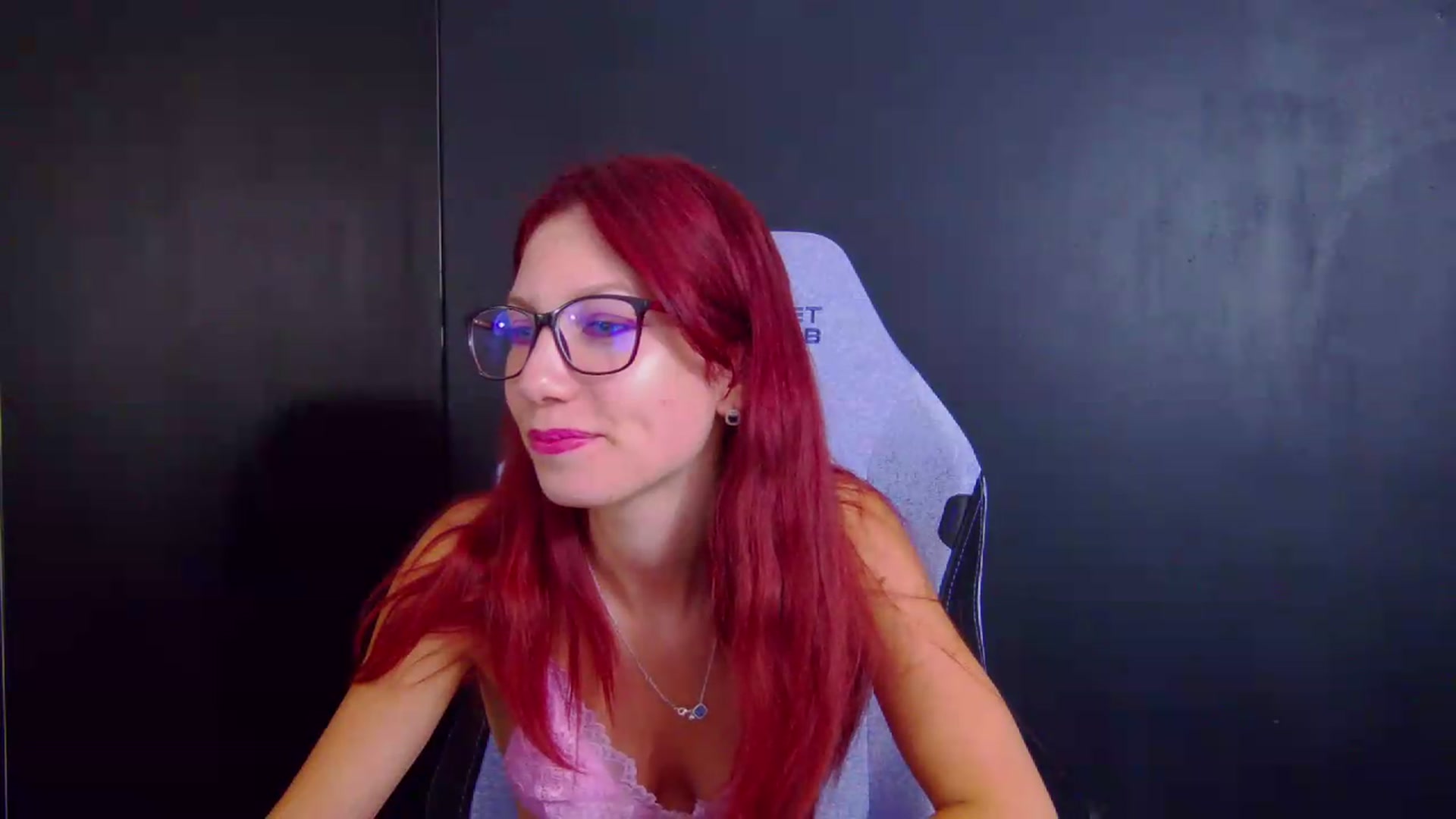 Gallery image thumbnail from Yasemina's myfreecams stream on, 08/06/2026, 18:37 image 13 of 20