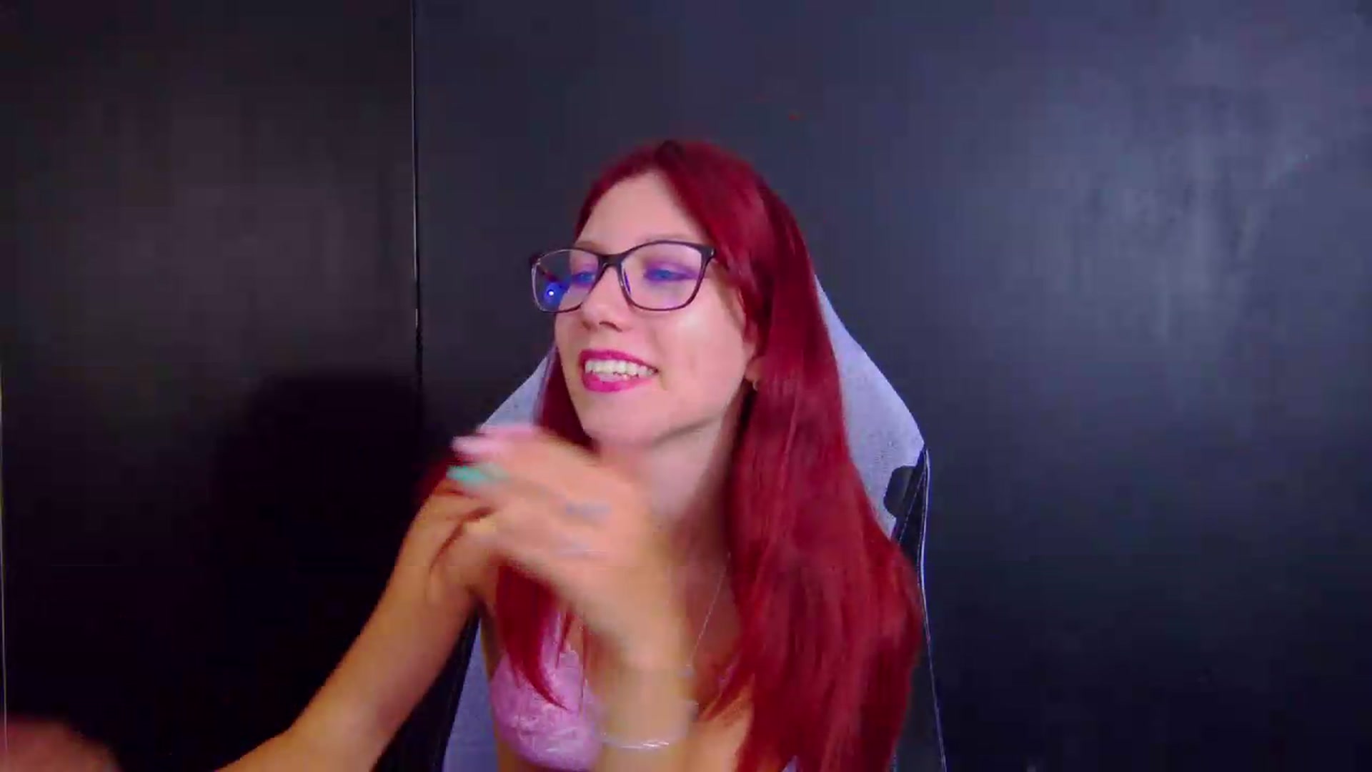 Gallery image thumbnail from Yasemina's myfreecams stream on, 08/06/2026, 18:37 image 10 of 20