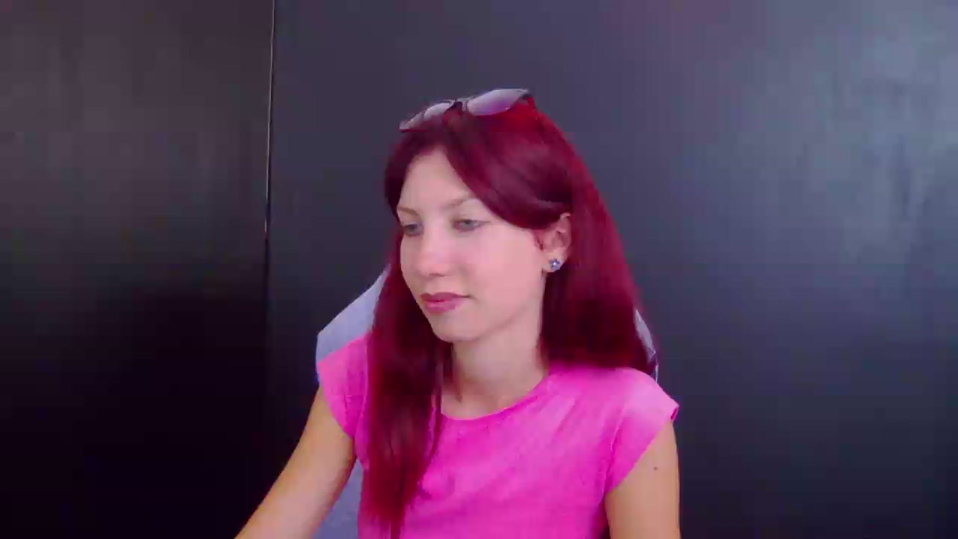 Gallery image thumbnail from Yasemina's myfreecams stream on, 08/17/2026, 19:40 image 1 of 20