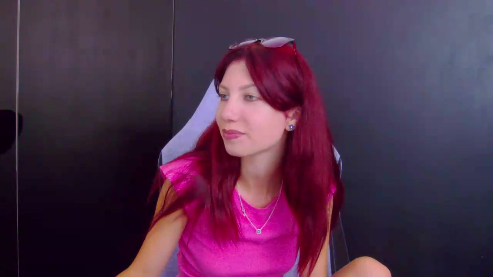 Gallery image thumbnail from Yasemina's myfreecams stream on, 08/17/2026, 19:40 image 3 of 20