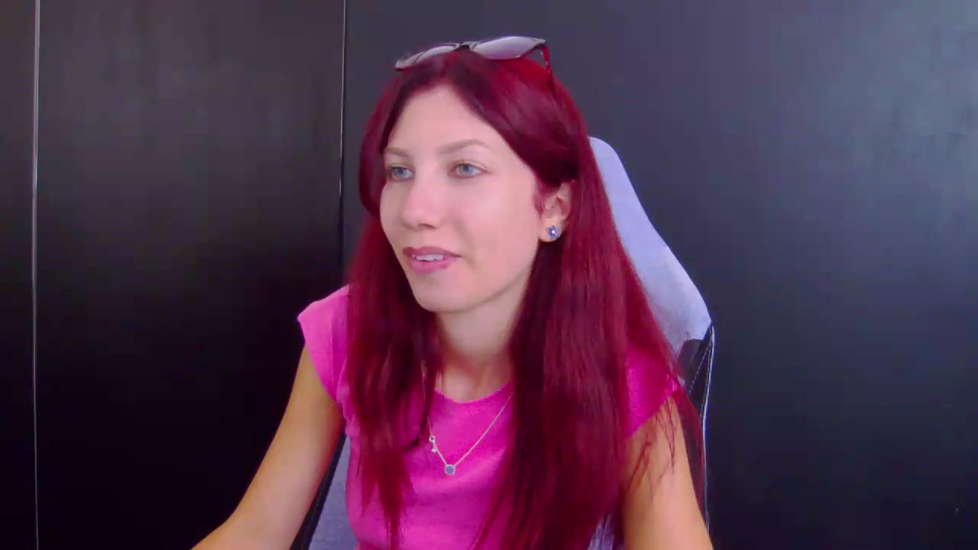 Gallery image thumbnail from Yasemina's myfreecams stream on, 08/17/2026, 19:40 image 19 of 20