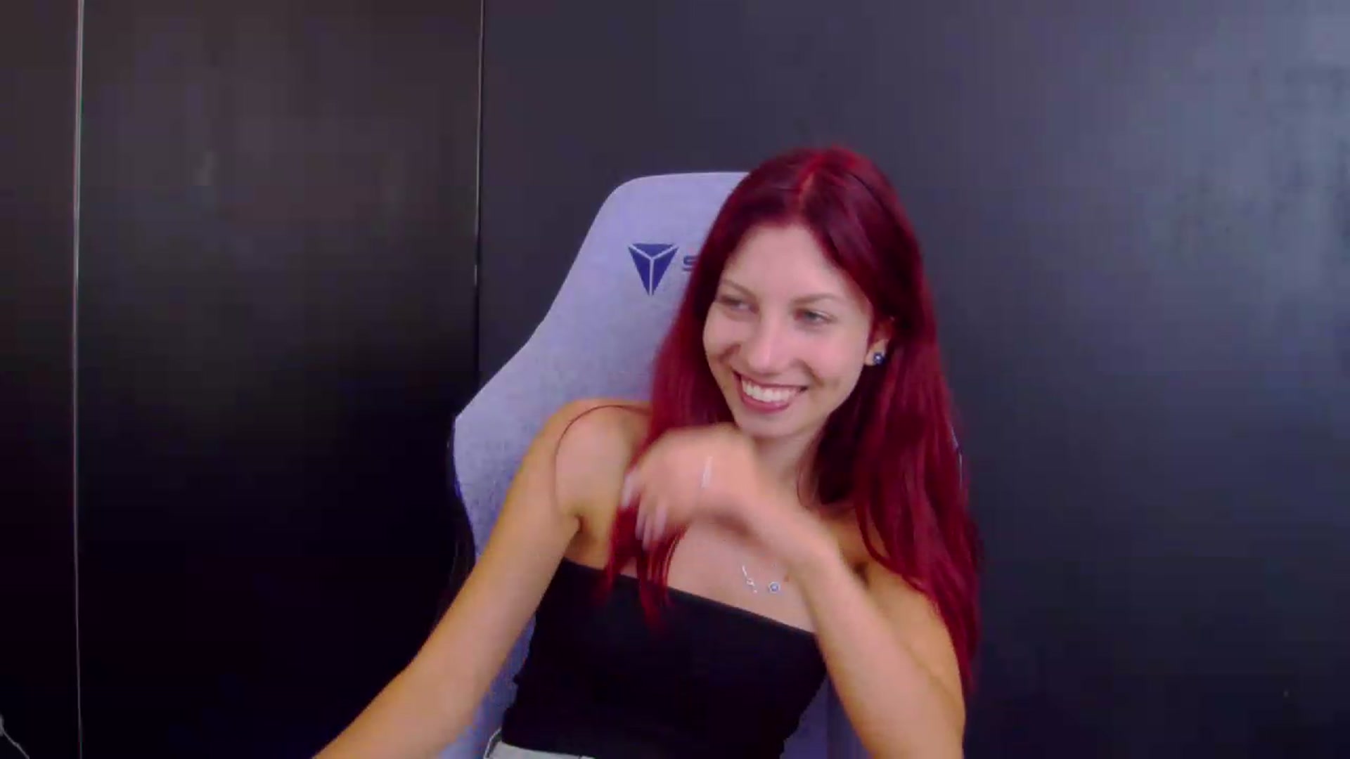 Gallery image thumbnail from Yasemina's myfreecams stream on, 08/18/2026, 18:00 image 16 of 20