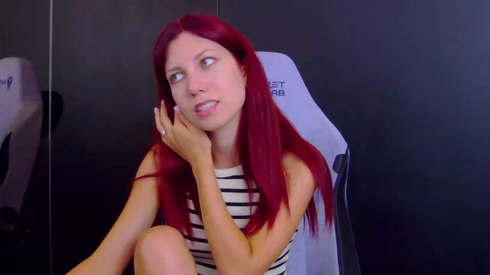 Gallery image thumbnail from Yasemina's myfreecams stream on, 08/22/2026, 21:31 image 5 of 20