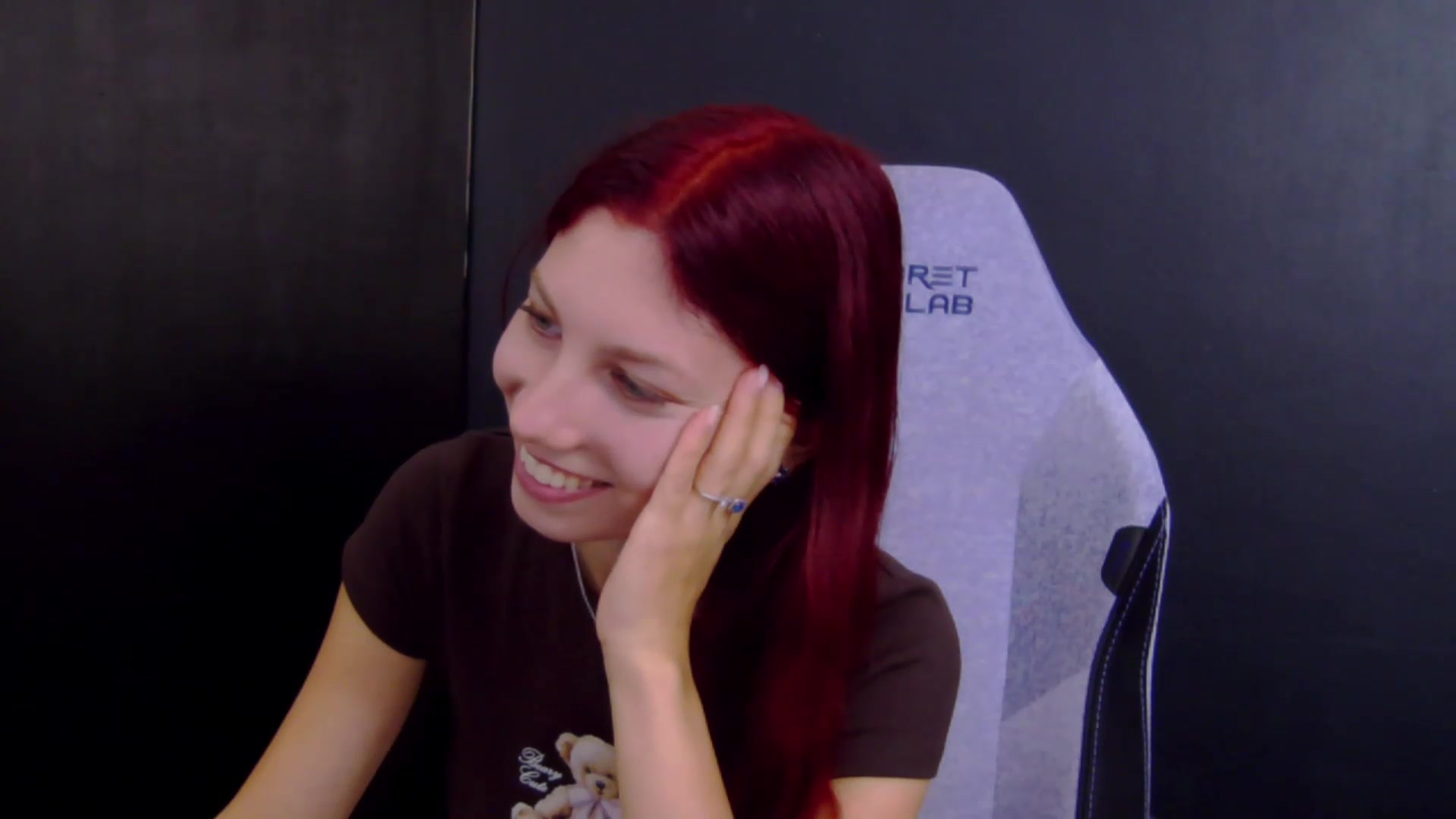 Gallery image thumbnail from Yasemina's myfreecams stream on, 09/16/2026, 19:43 image 14 of 20