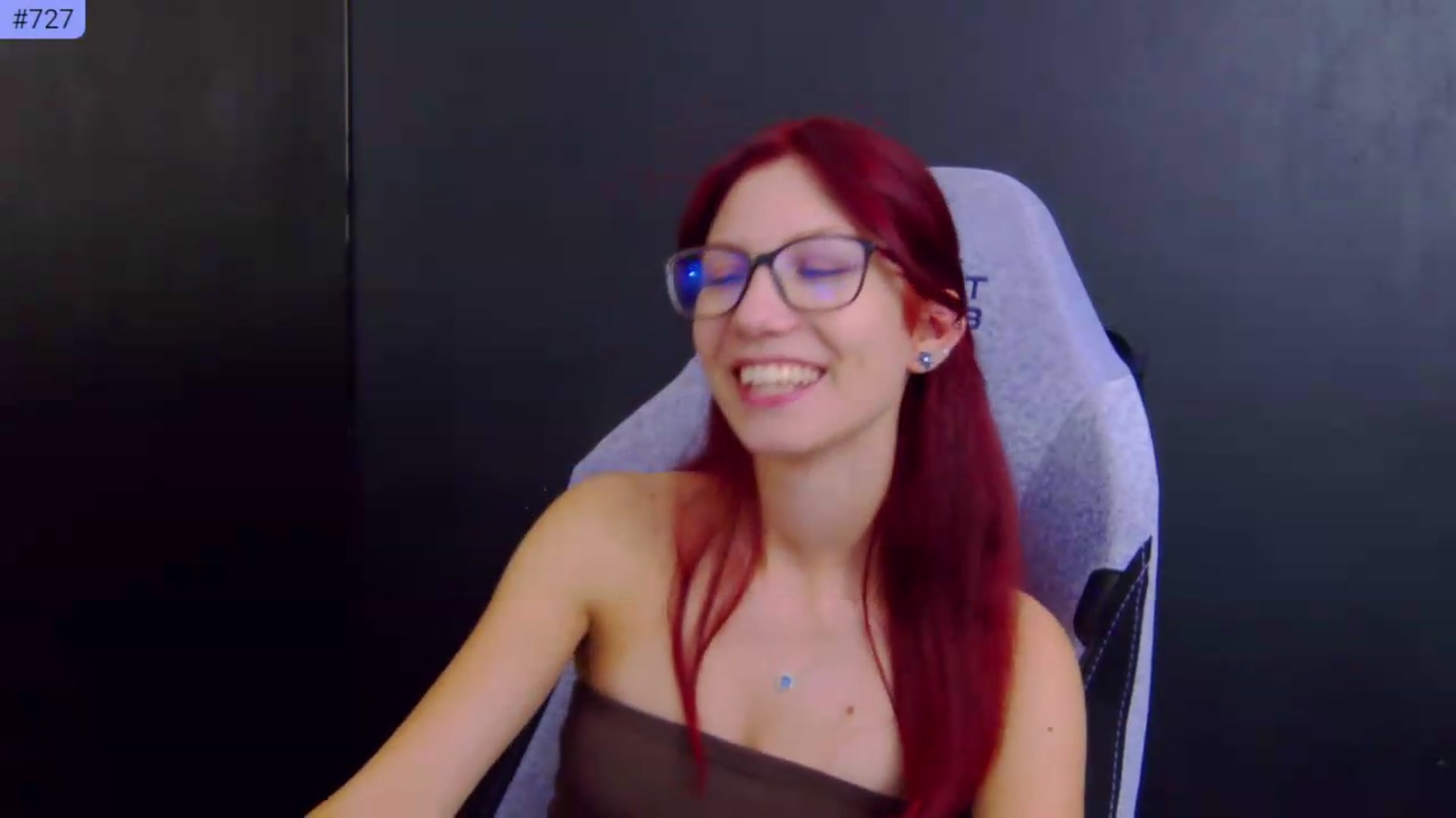 Gallery image thumbnail from Yasemina's myfreecams stream on, 09/19/2026, 19:14 image 4 of 20