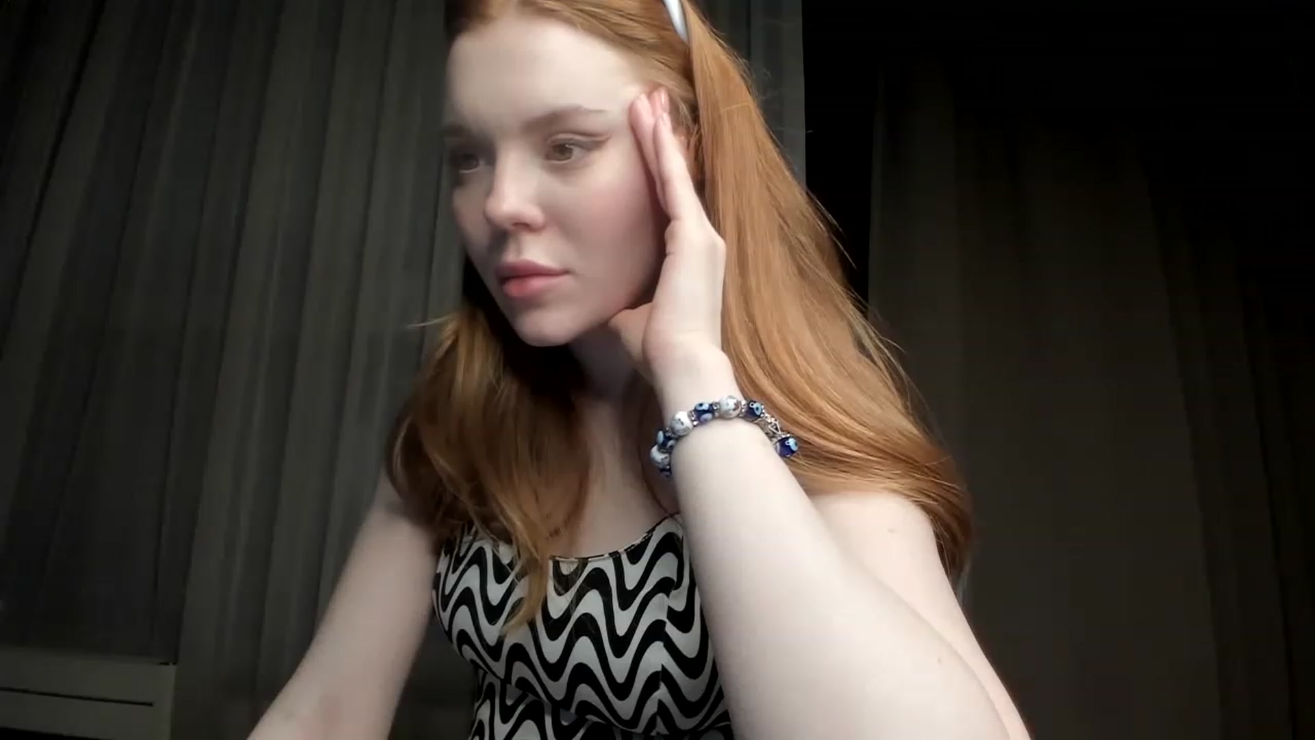 Gallery image thumbnail from Yasmean's myfreecams stream on, 01/28/2023, 05:25 image 9 of 20