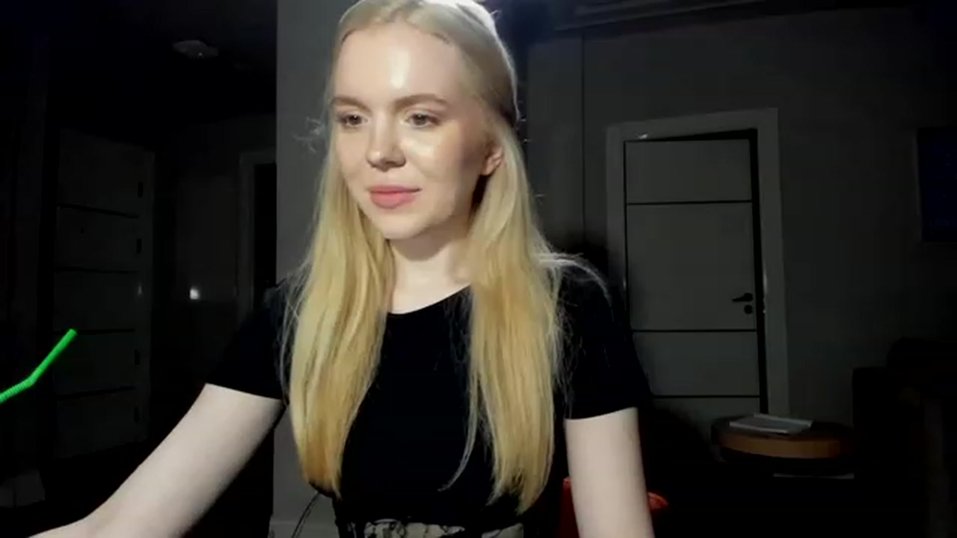 Gallery image thumbnail from Yasmean's myfreecams stream on, 06/13/2023, 03:02 image 4 of 20