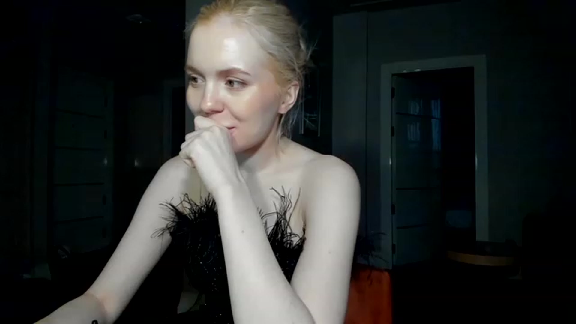 Gallery image thumbnail from Yasmean's myfreecams stream on, 06/16/2023, 02:45 image 6 of 20