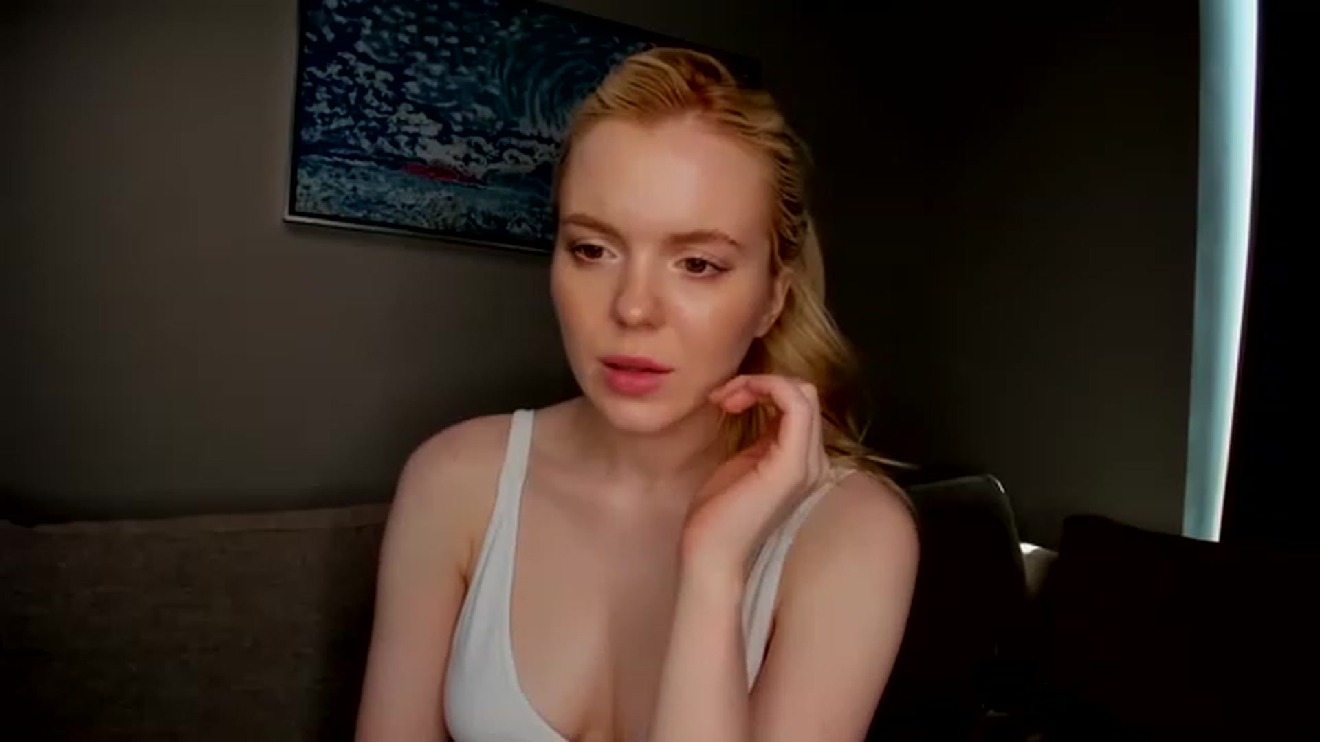 Gallery image thumbnail from Yasmean's myfreecams stream on, 07/24/2023, 08:30 image 15 of 20