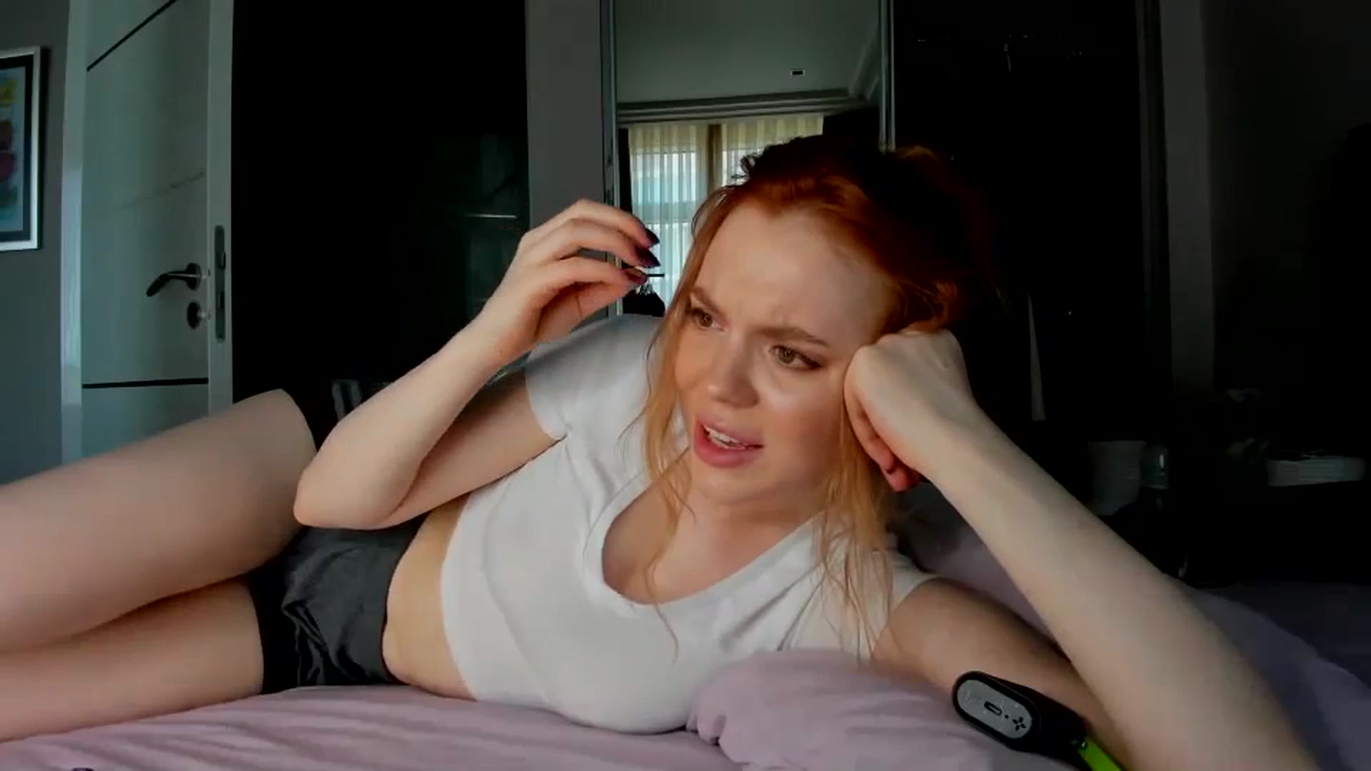 Gallery image thumbnail from Yasmean's myfreecams stream on, 08/25/2023, 10:50 image 6 of 20