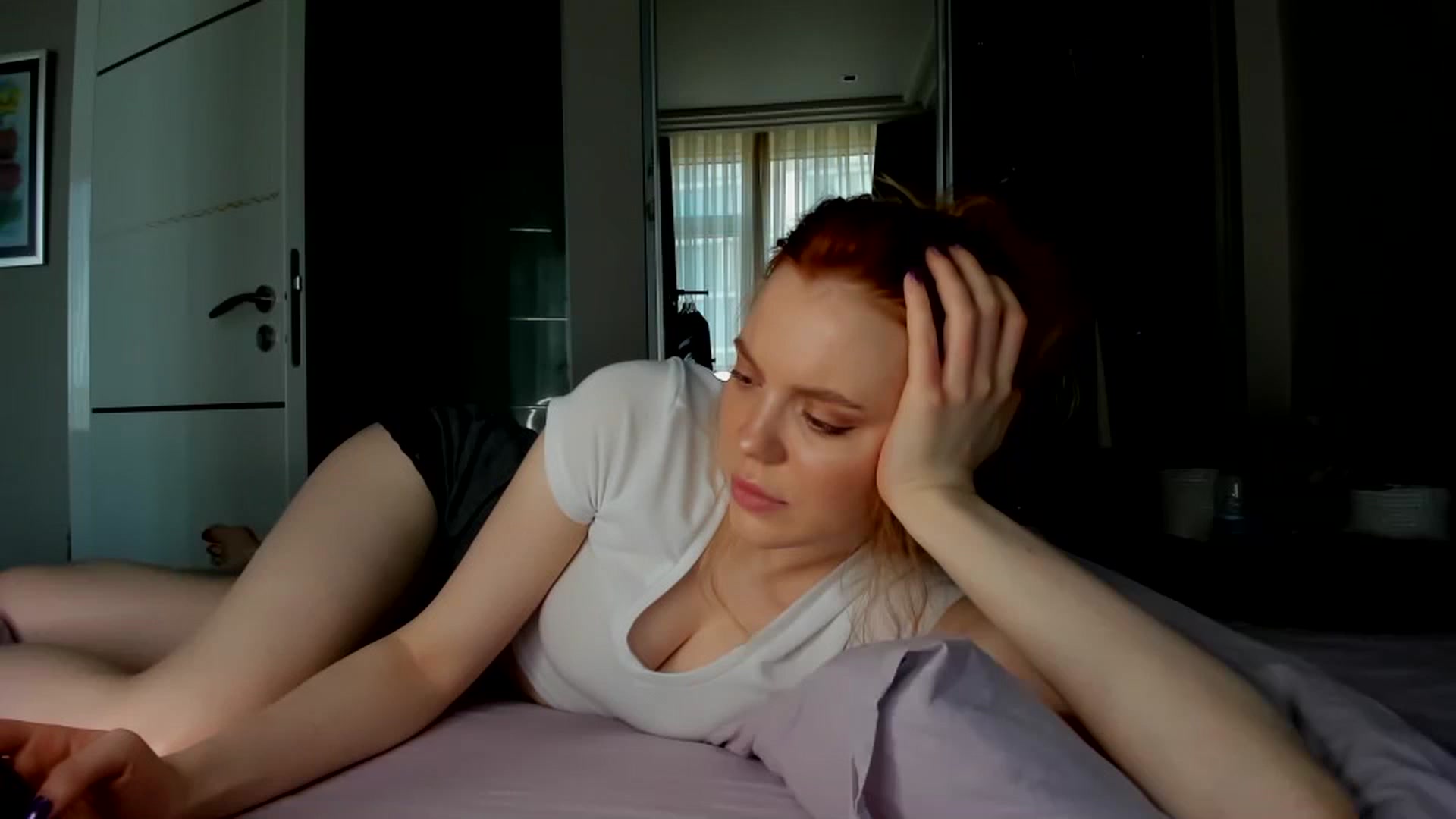 Gallery image thumbnail from Yasmean's myfreecams stream on, 08/25/2023, 10:50 image 1 of 20