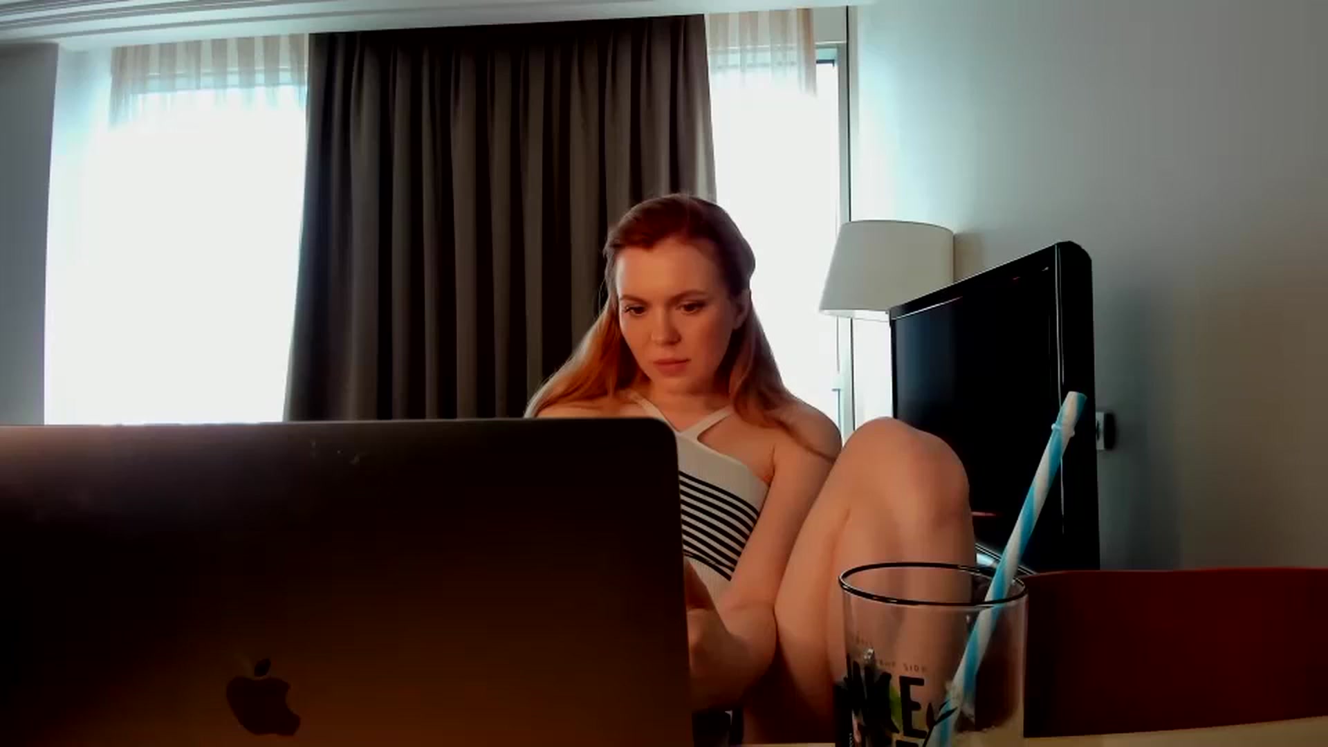 Gallery image thumbnail from Yasmean's myfreecams stream on, 08/26/2023, 08:19 image 3 of 20