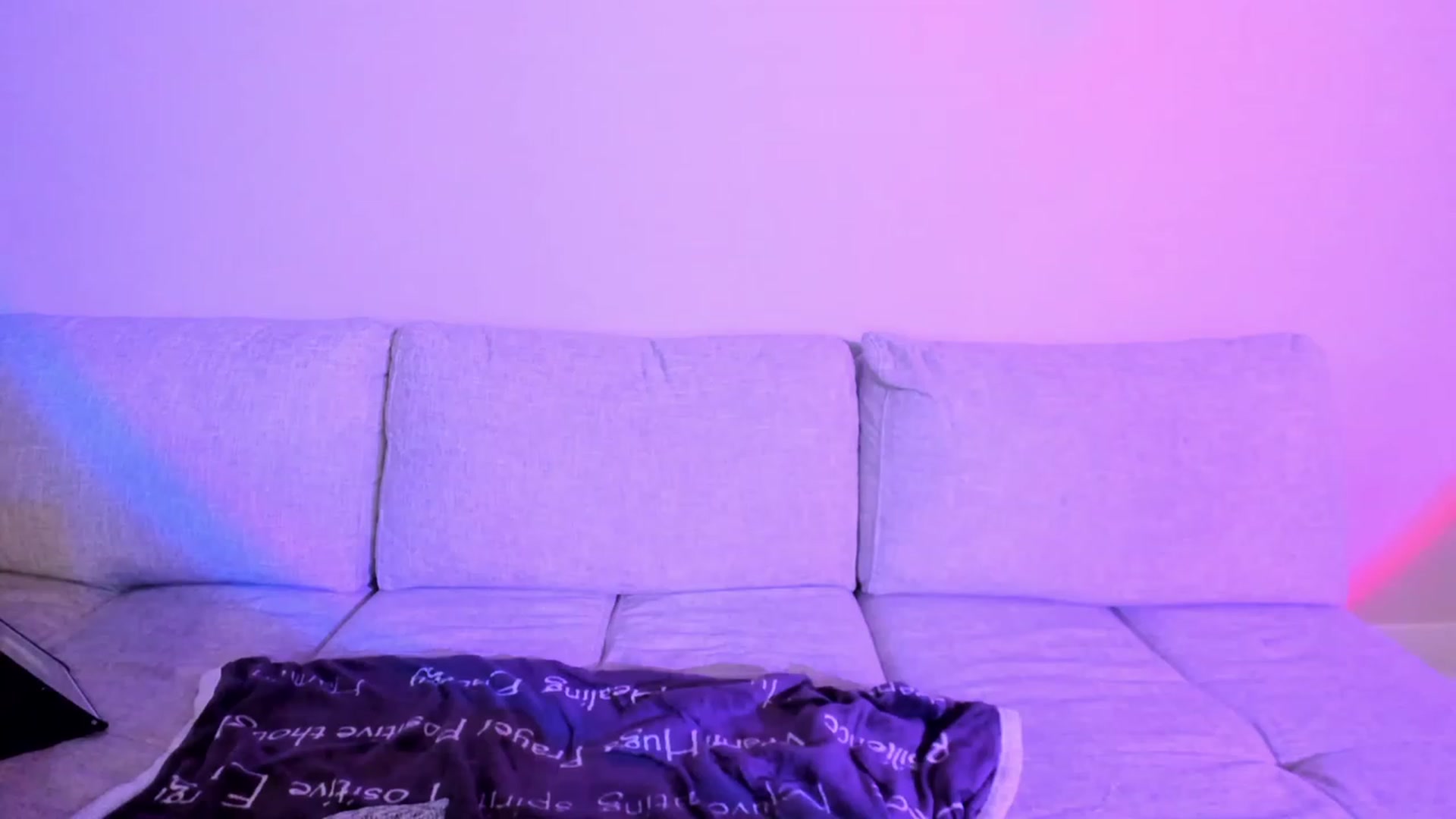 Gallery image thumbnail from Yasmeen_Dream's myfreecams stream on, 02/09/2023, 10:25 image 11 of 20