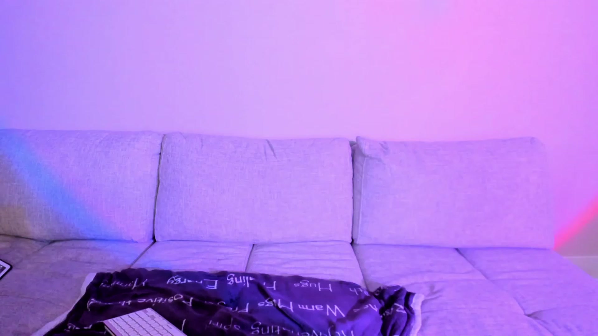 Gallery image thumbnail from Yasmeen_Dream's myfreecams stream on, 02/09/2023, 10:25 image 1 of 20