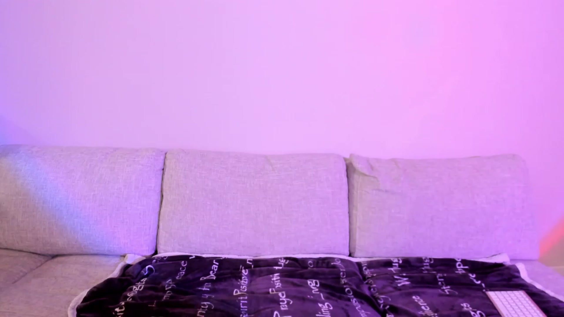 Gallery image thumbnail from Yasmeen_Dream's myfreecams stream on, 02/13/2023, 09:13 image 18 of 20