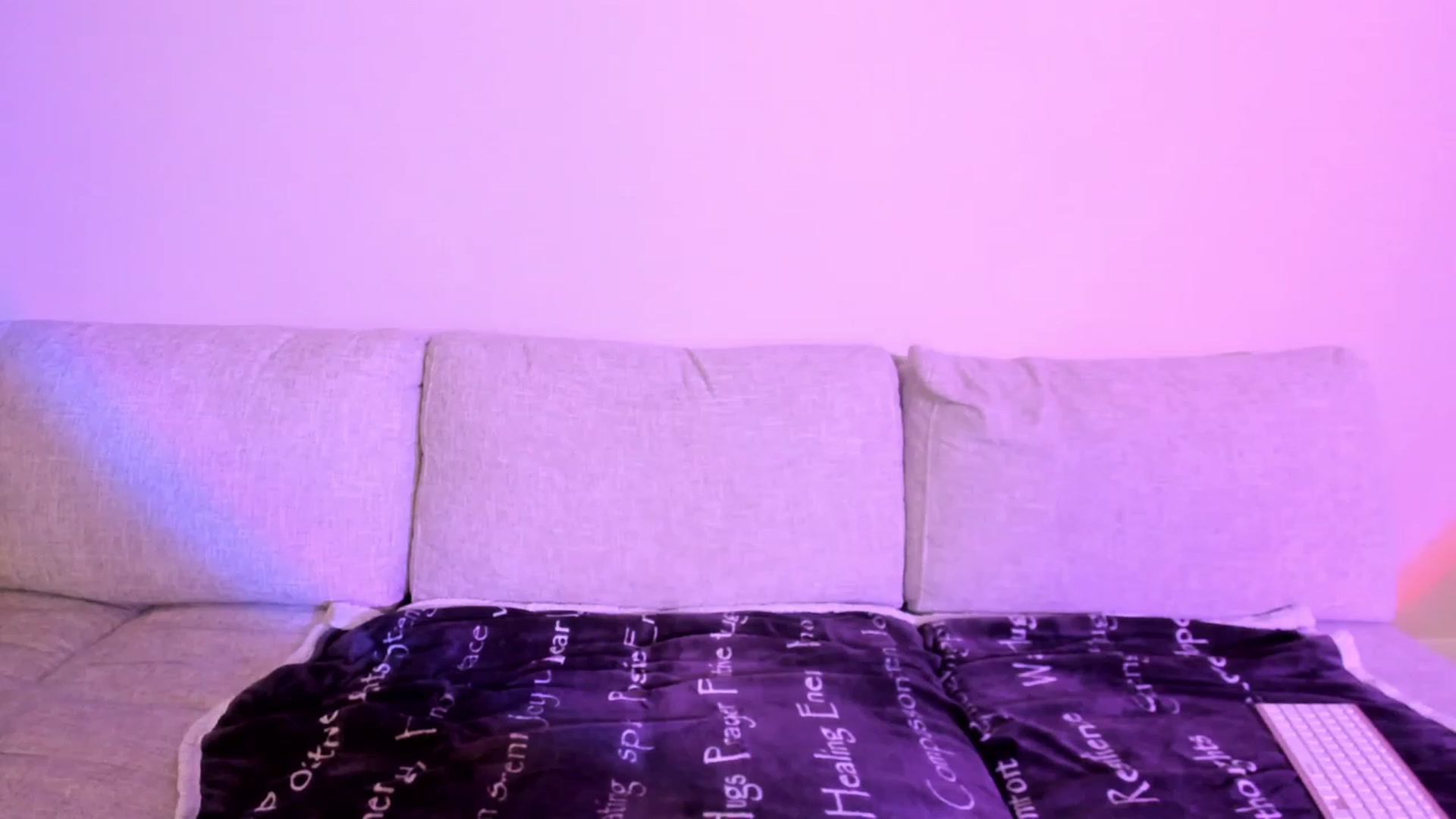 Gallery image thumbnail from Yasmeen_Dream's myfreecams stream on, 02/13/2023, 11:17 image 1 of 20