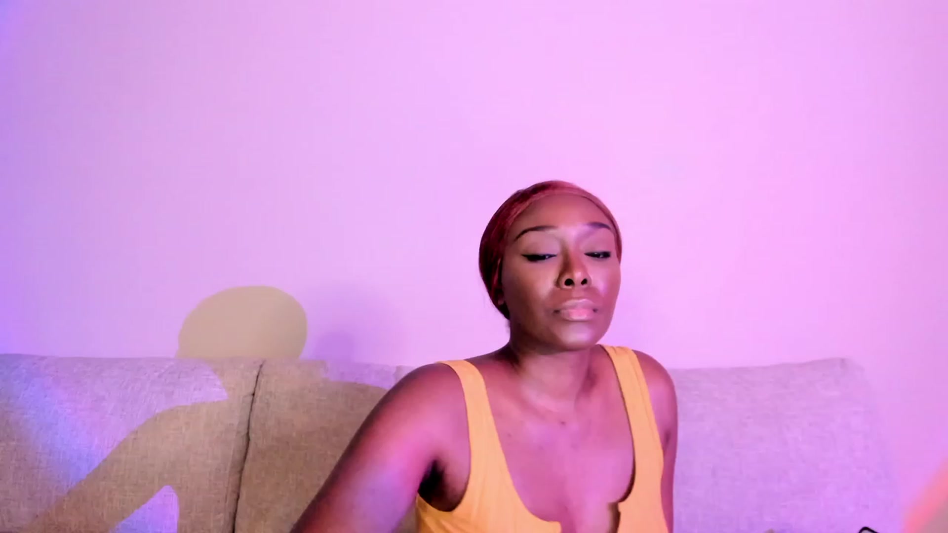 Gallery image thumbnail from Yasmeen_Dream's myfreecams stream on, 02/14/2023, 09:50 image 13 of 20