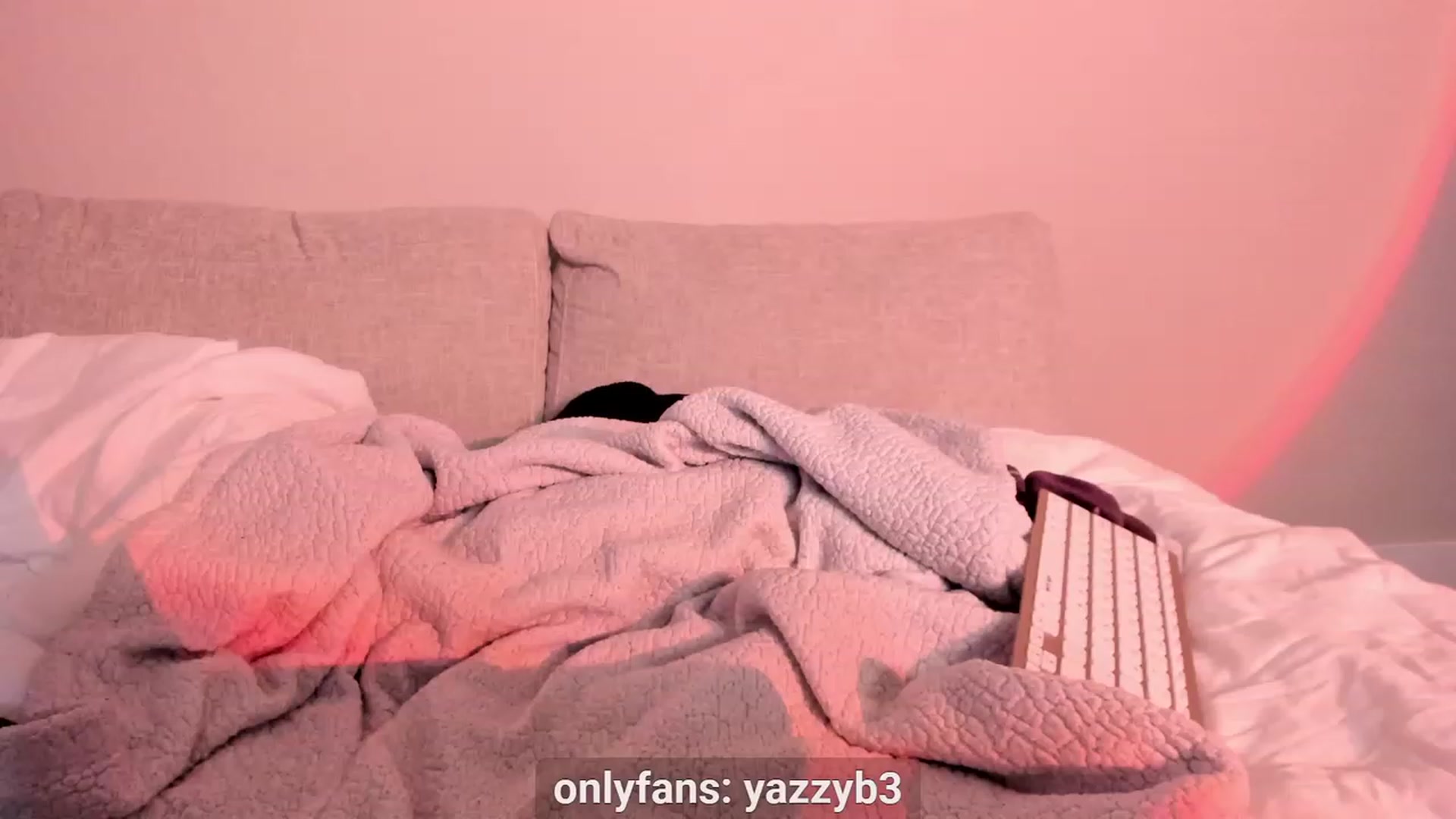 Gallery image thumbnail from Yasmeen_Dream's myfreecams stream on, 02/17/2023, 12:12 image 2 of 20