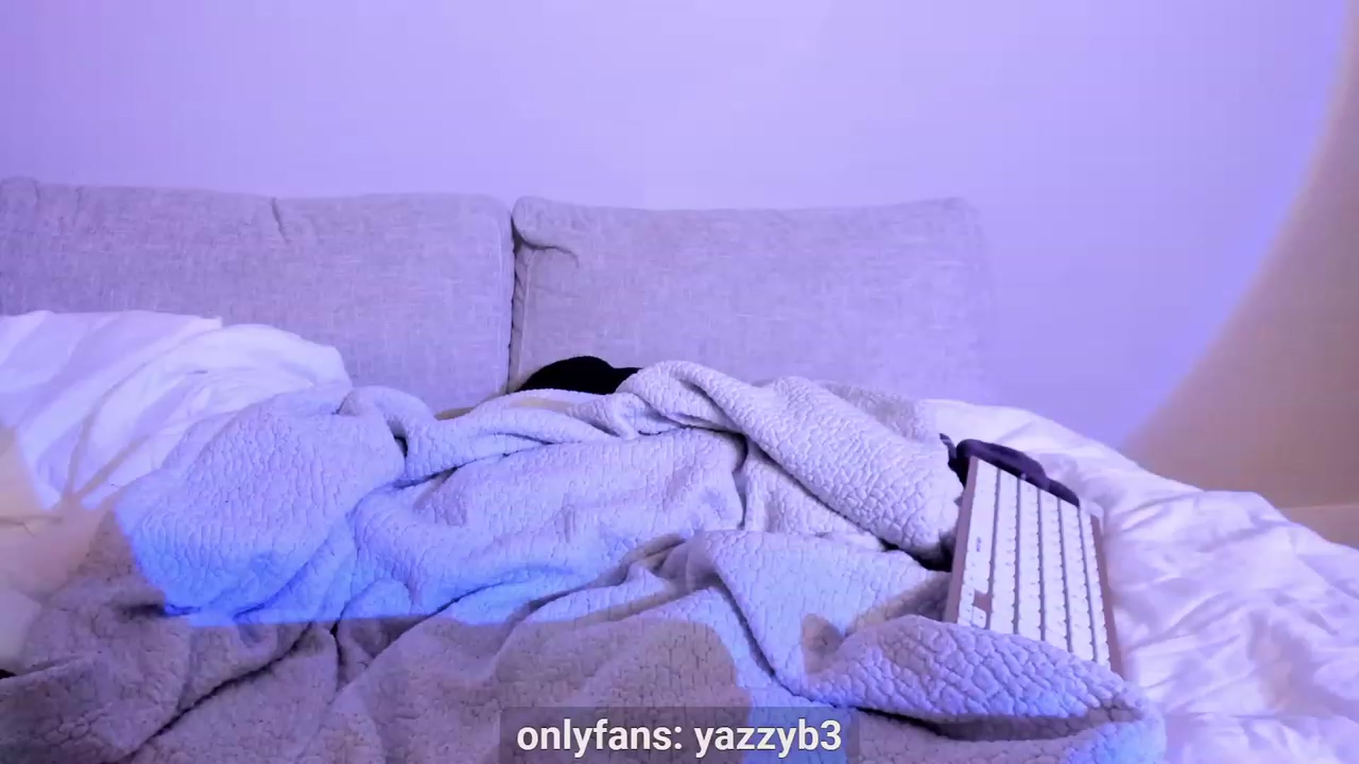 Gallery image thumbnail from Yasmeen_Dream's myfreecams stream on, 02/17/2023, 12:12 image 15 of 20
