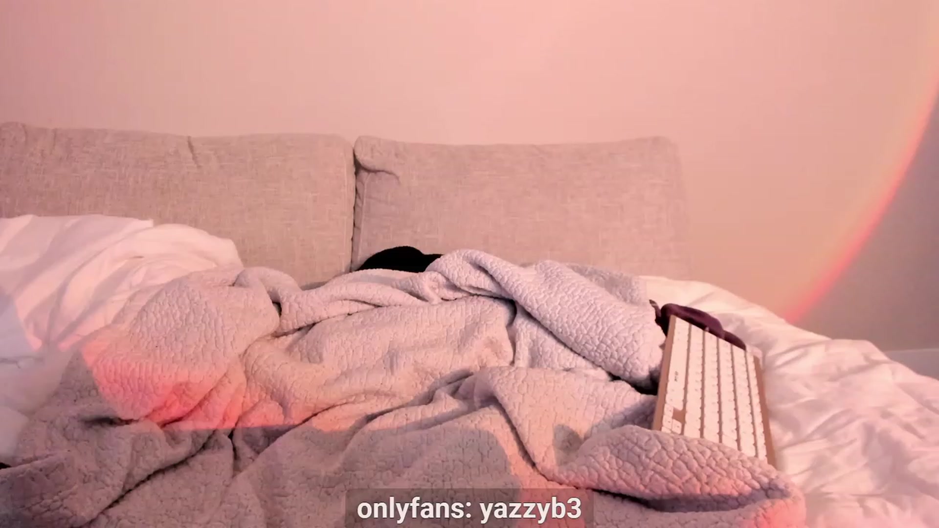 Gallery image thumbnail from Yasmeen_Dream's myfreecams stream on, 02/17/2023, 12:12 image 19 of 20