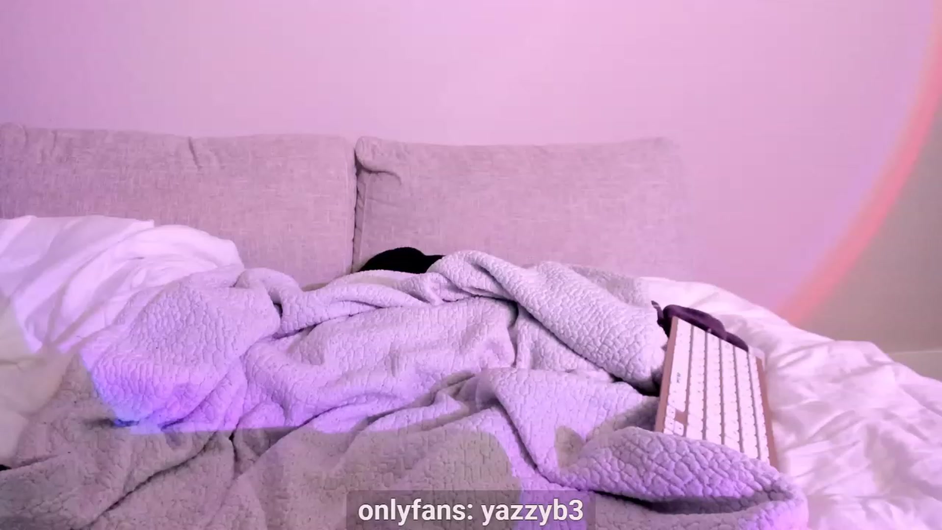 Gallery image thumbnail from Yasmeen_Dream's myfreecams stream on, 02/17/2023, 13:17 image 13 of 20