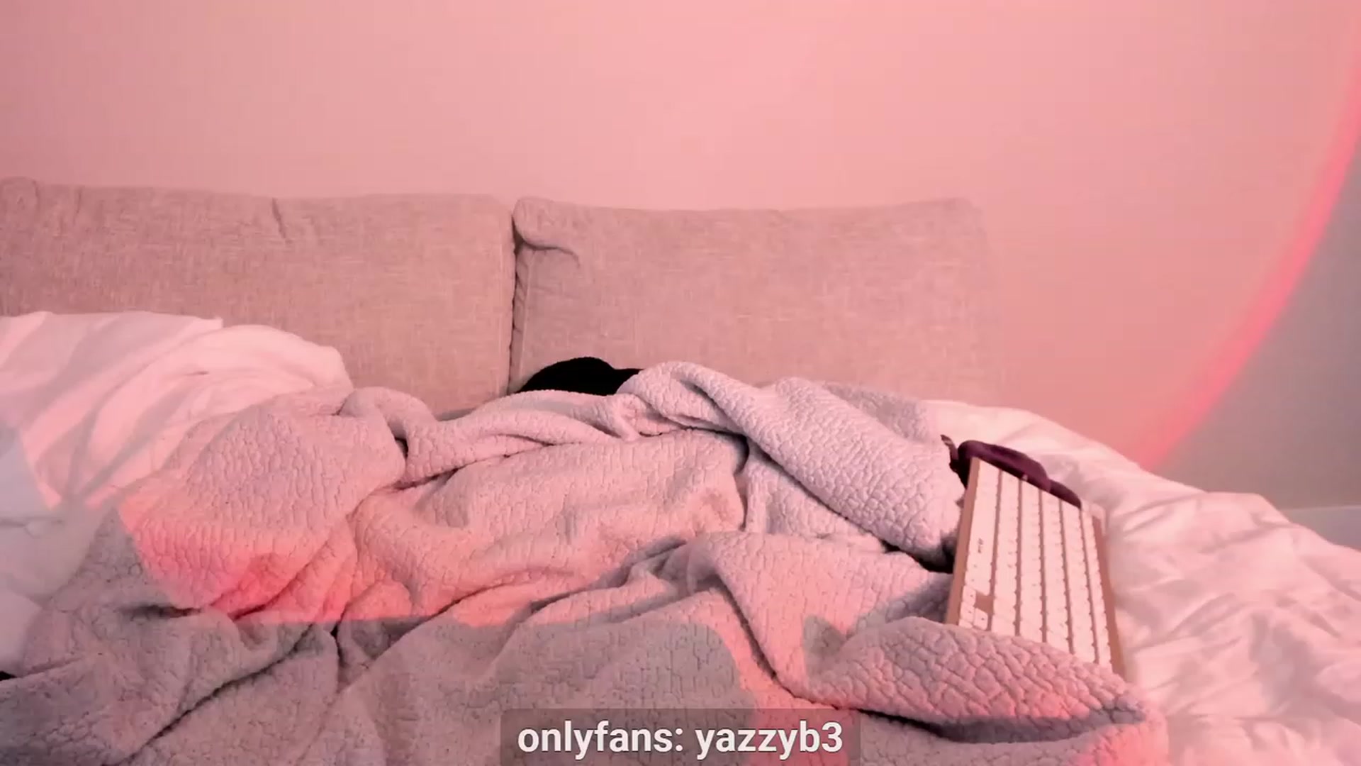 Gallery image thumbnail from Yasmeen_Dream's myfreecams stream on, 02/17/2023, 13:17 image 11 of 20
