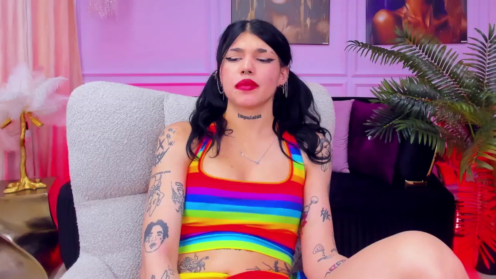 Gallery image thumbnail from YasminStorm's myfreecams stream on, 12/02/2025, 10:44 image 3 of 20