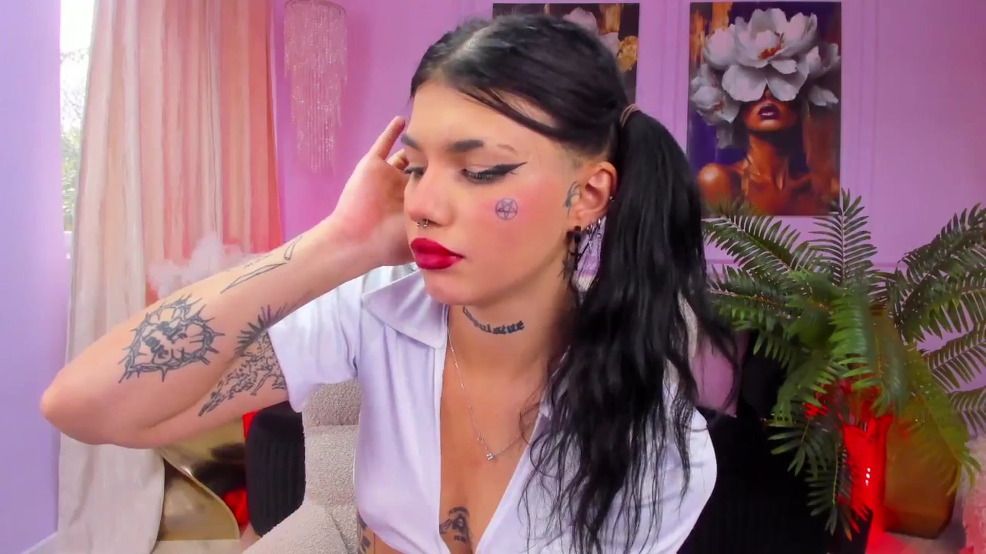 Gallery image thumbnail from YasminStorm's myfreecams stream on, 12/09/2025, 12:26 image 8 of 20