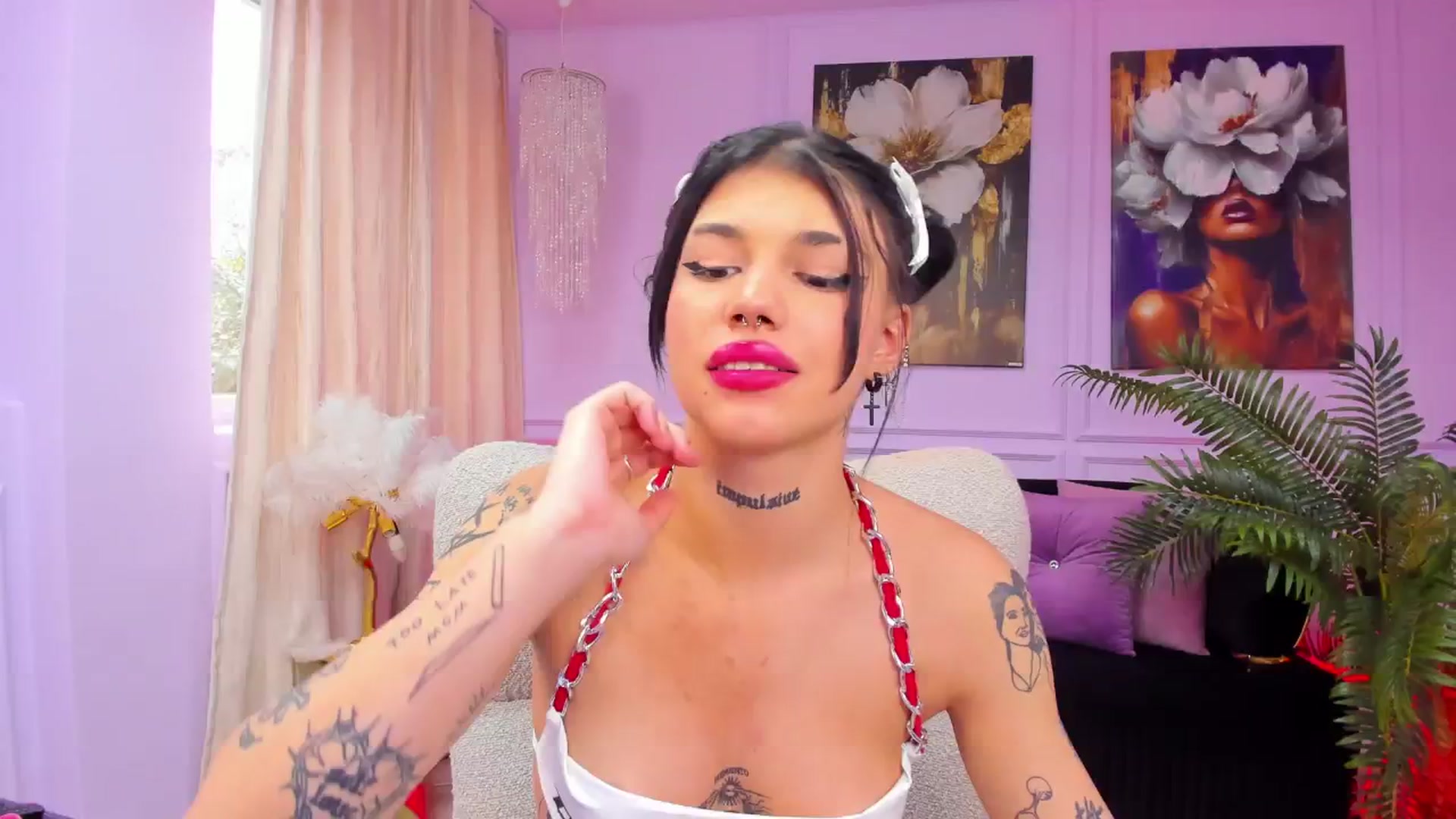 Gallery image thumbnail from YasminStorm's myfreecams stream on, 12/15/2025, 12:04 image 7 of 20