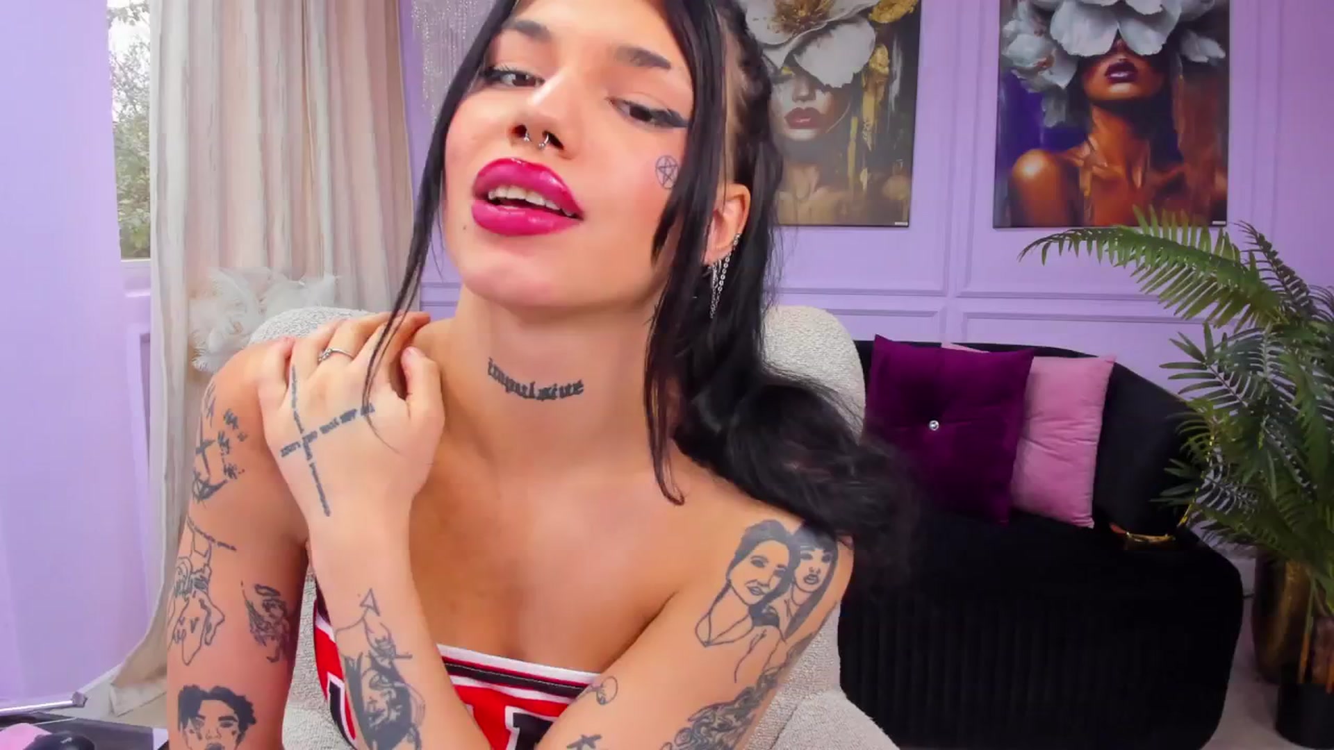 Gallery image thumbnail from YasminStorm's myfreecams stream on, 12/23/2025, 10:16 image 3 of 20