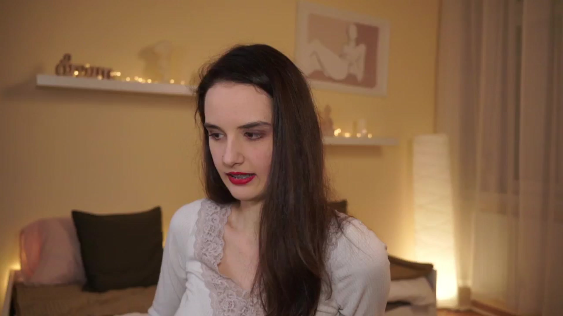 Gallery image thumbnail from YasmineGold's myfreecams stream on, 03/02/2024, 19:16 image 17 of 20