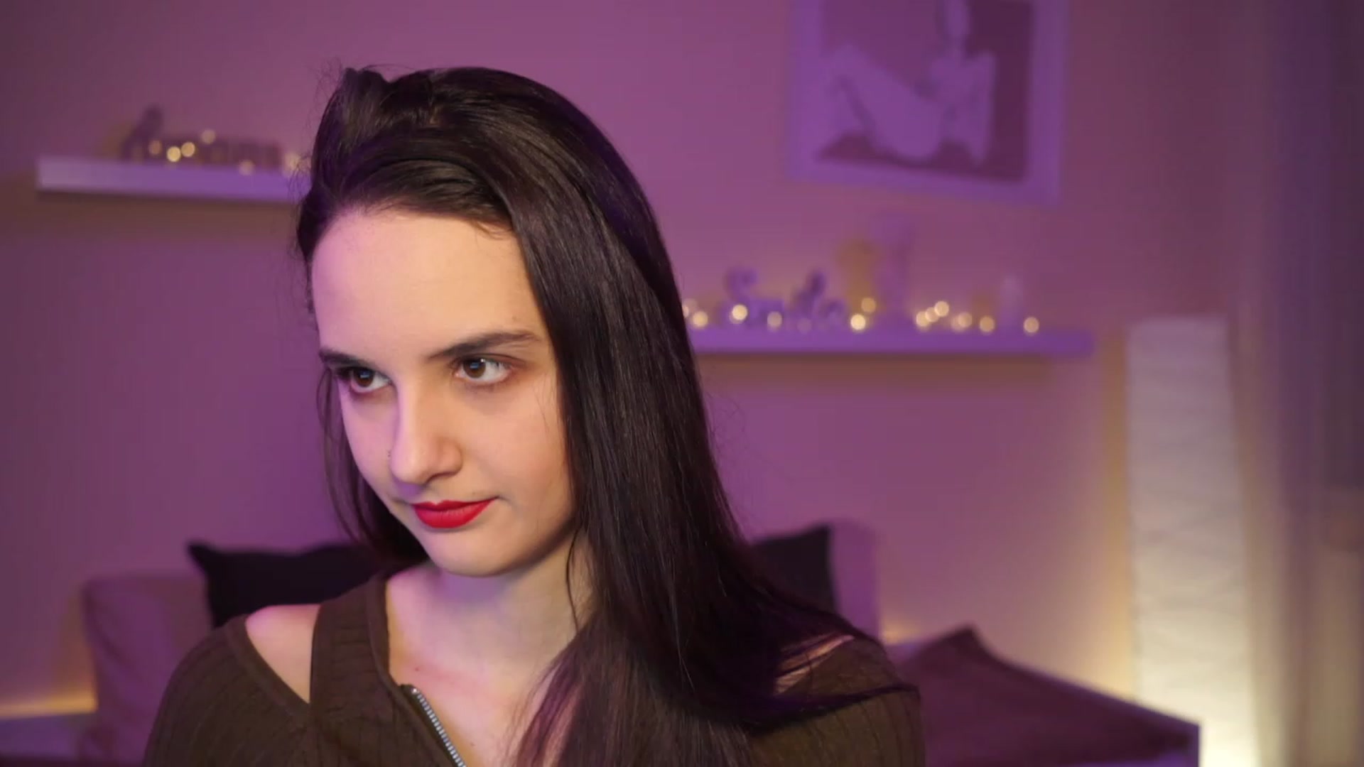 Gallery image thumbnail from YasmineGold's myfreecams stream on, 03/10/2024, 12:11 image 9 of 20