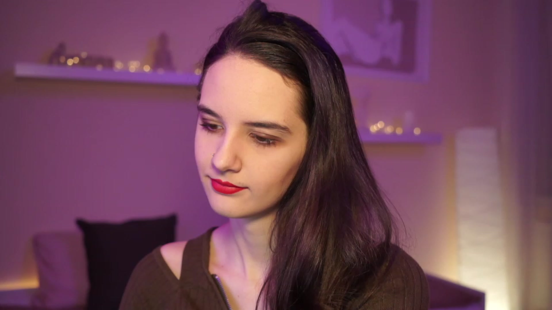 Gallery image thumbnail from YasmineGold's myfreecams stream on, 03/10/2024, 12:11 image 1 of 20