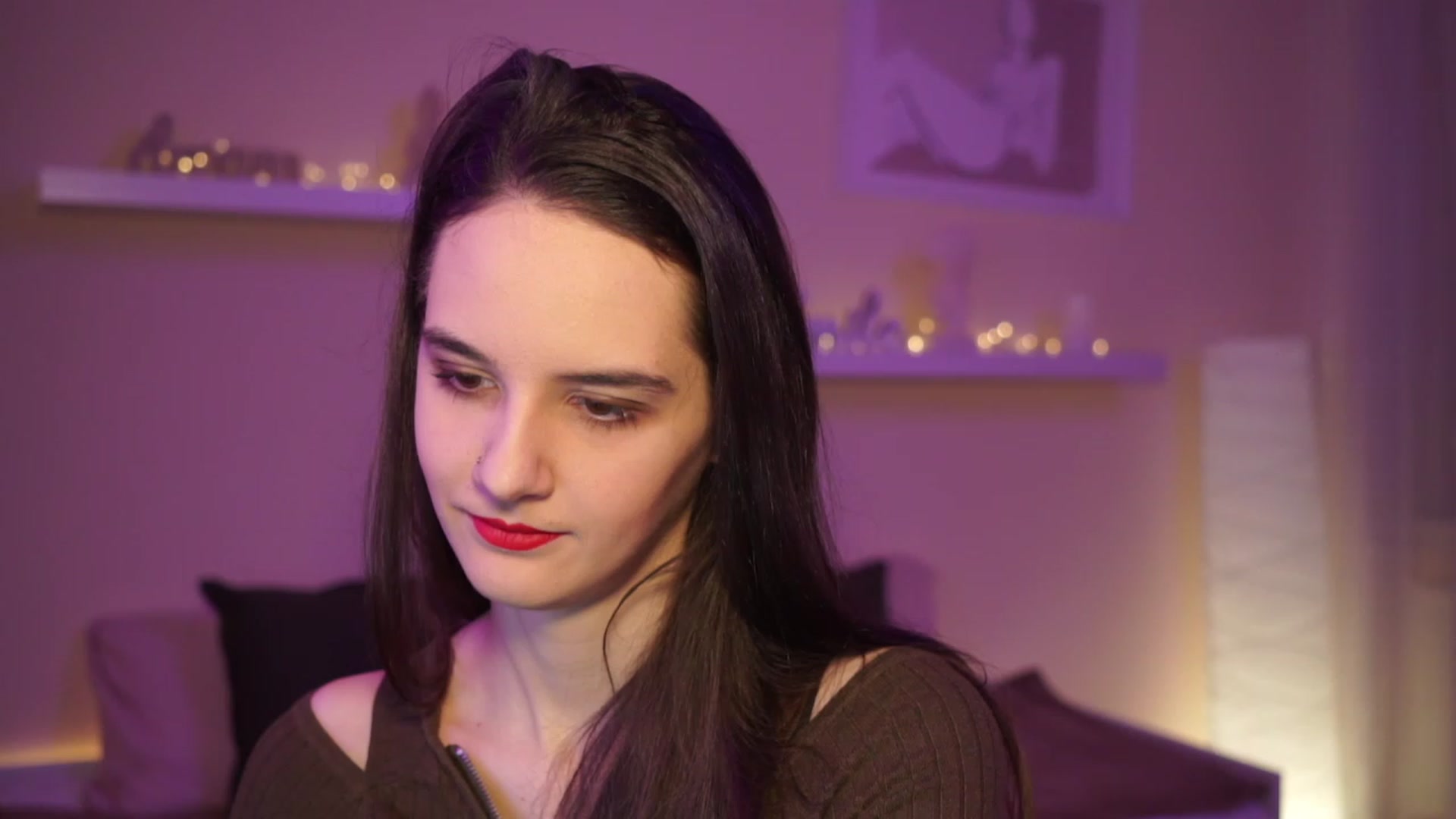 Gallery image thumbnail from YasmineGold's myfreecams stream on, 03/10/2024, 12:11 image 13 of 20