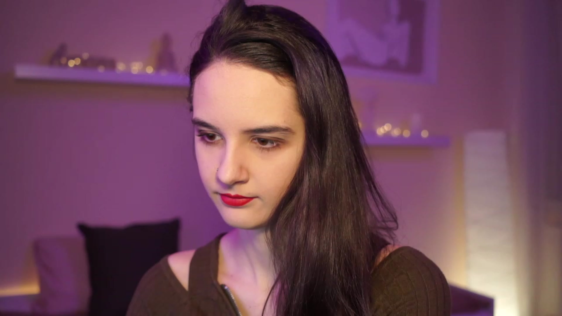 Gallery image thumbnail from YasmineGold's myfreecams stream on, 03/10/2024, 12:11 image 2 of 20
