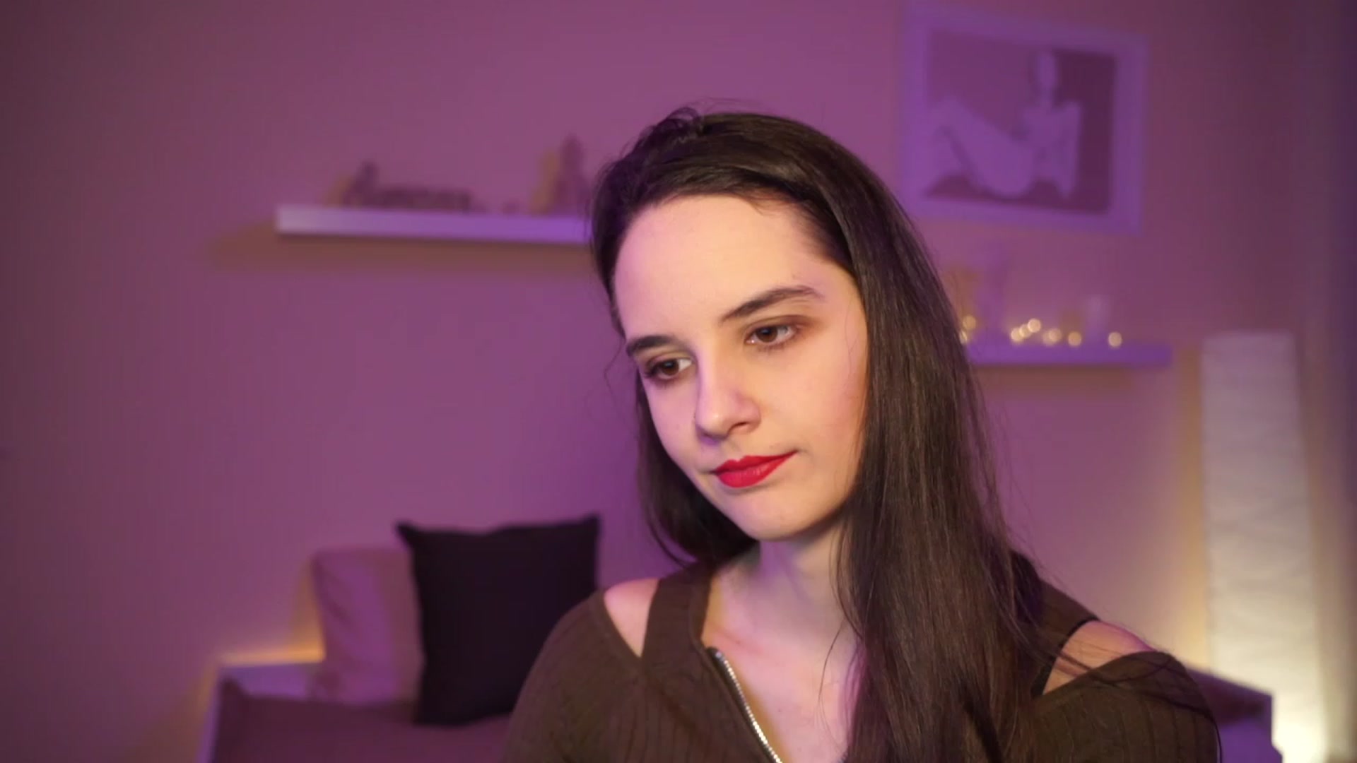 Gallery image thumbnail from YasmineGold's myfreecams stream on, 03/10/2024, 15:59 image 2 of 20