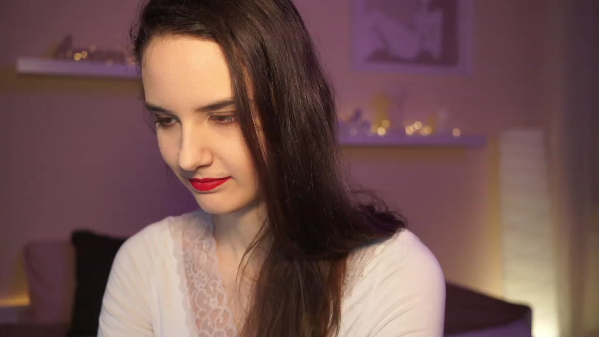 Gallery image thumbnail from YasmineGold's myfreecams stream on, 03/11/2024, 11:11 image 3 of 20