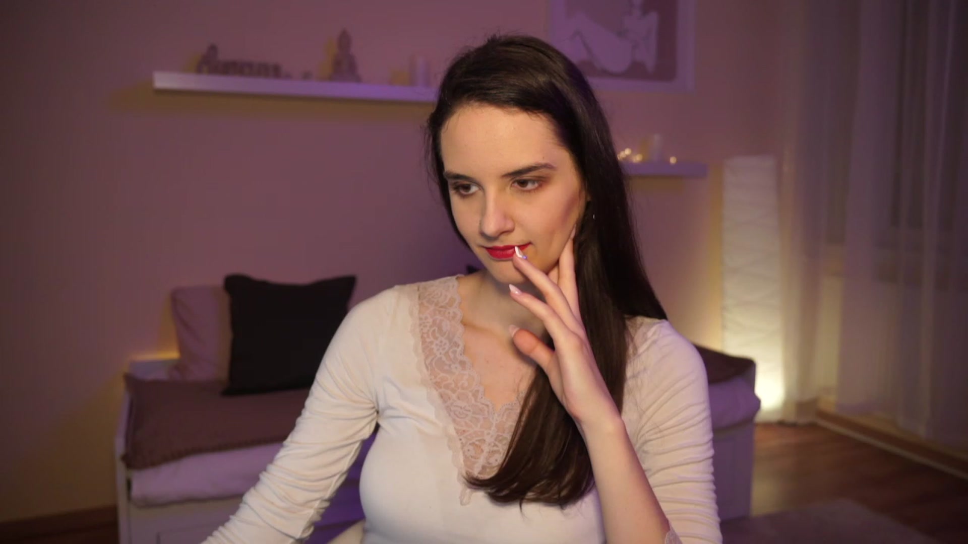 Gallery image thumbnail from YasmineGold's myfreecams stream on, 03/11/2024, 13:36 image 16 of 20