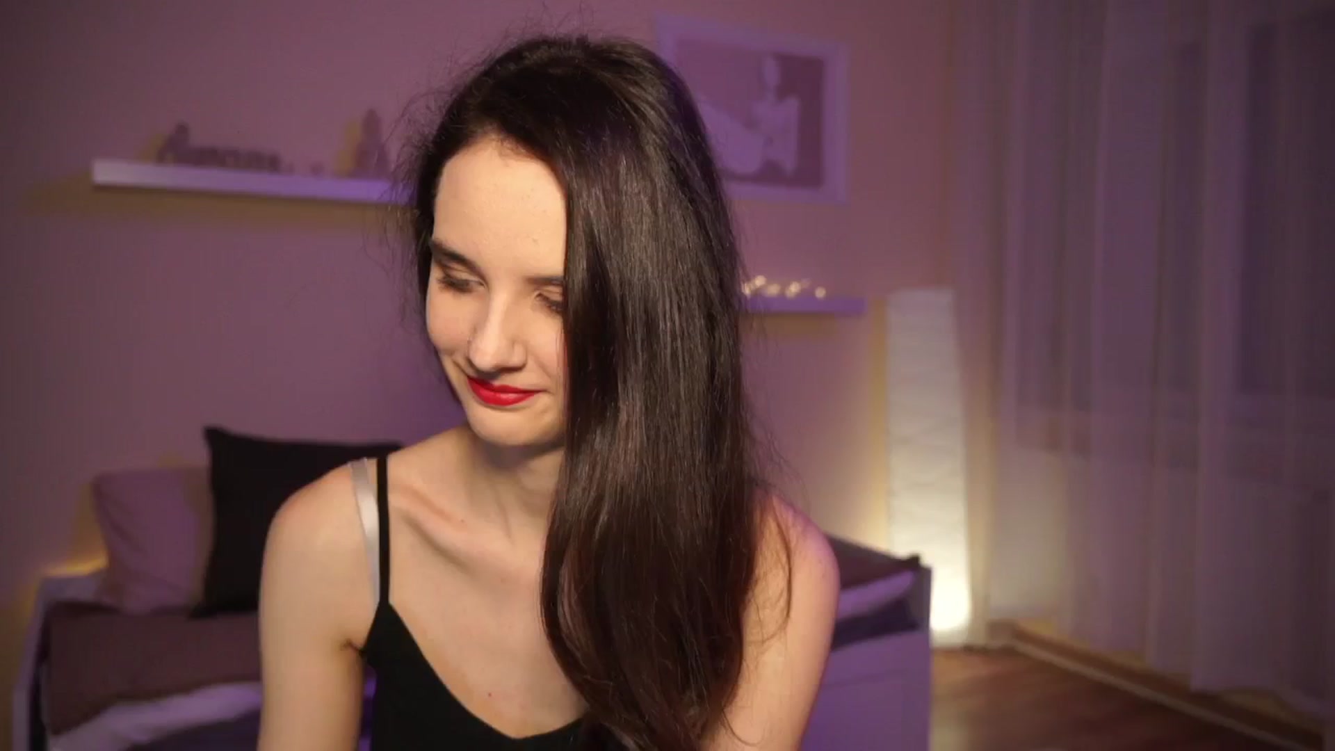 Gallery image thumbnail from YasmineGold's myfreecams stream on, 03/13/2024, 14:40 image 5 of 20