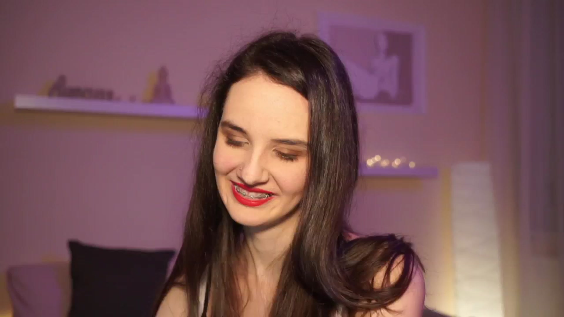 Gallery image thumbnail from YasmineGold's myfreecams stream on, 03/13/2024, 14:40 image 15 of 20