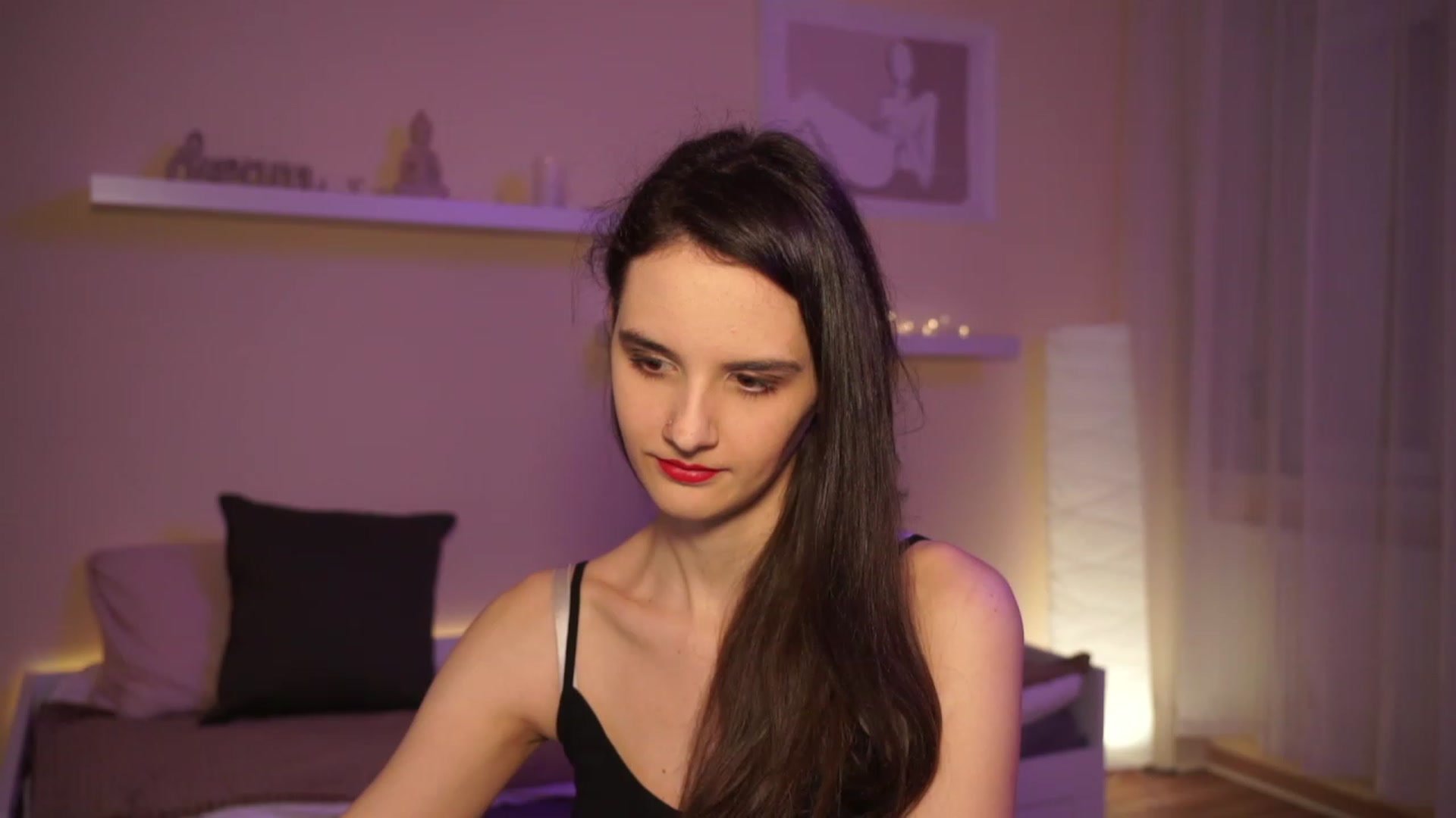 Gallery image thumbnail from YasmineGold's myfreecams stream on, 03/13/2024, 15:00 image 12 of 20