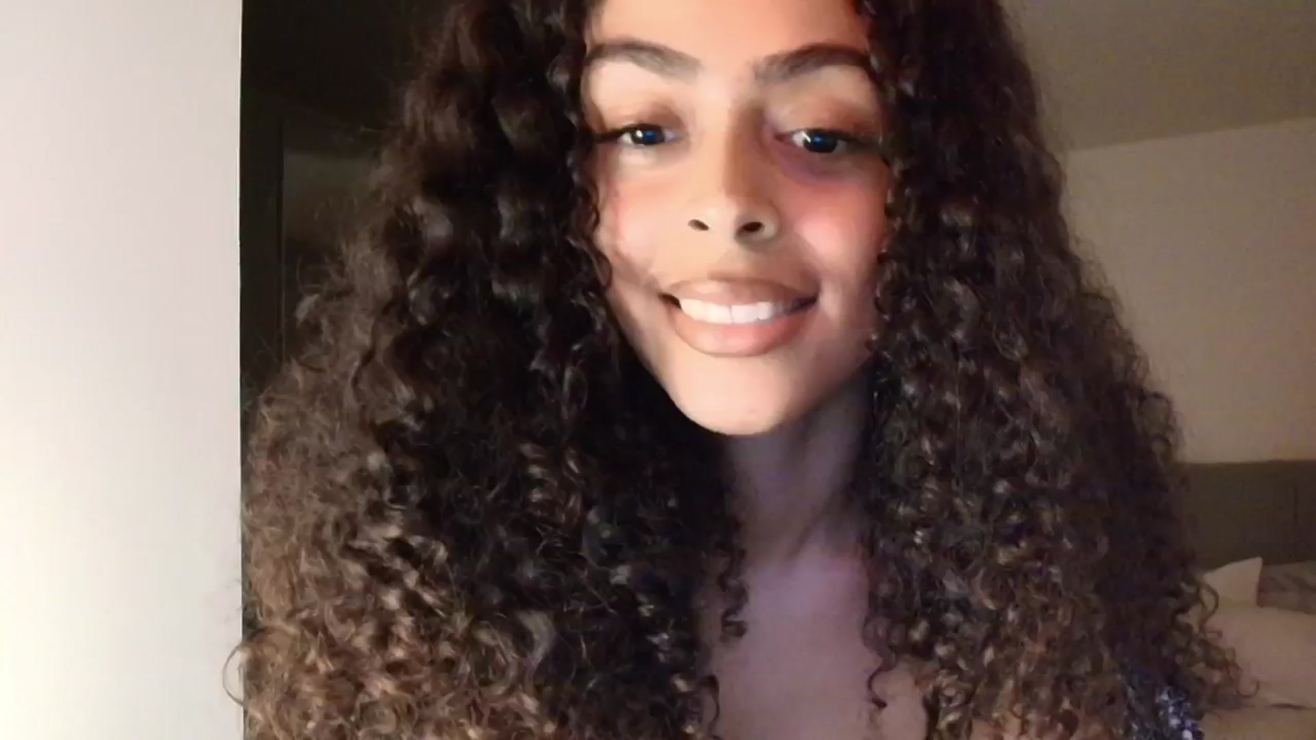 Gallery image thumbnail from Yasmingarcia's myfreecams stream on, 11/24/2024, 23:47 image 12 of 20