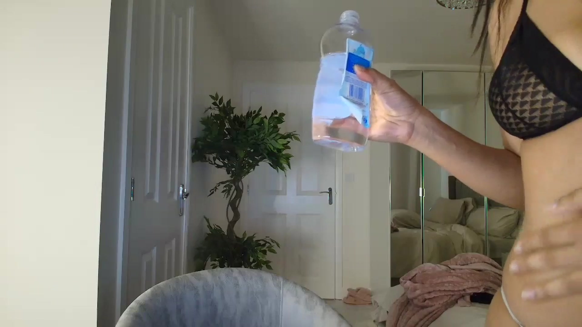 Gallery image thumbnail from Yasmingarcia's myfreecams stream on, 01/07/2025, 12:51 image 3 of 20