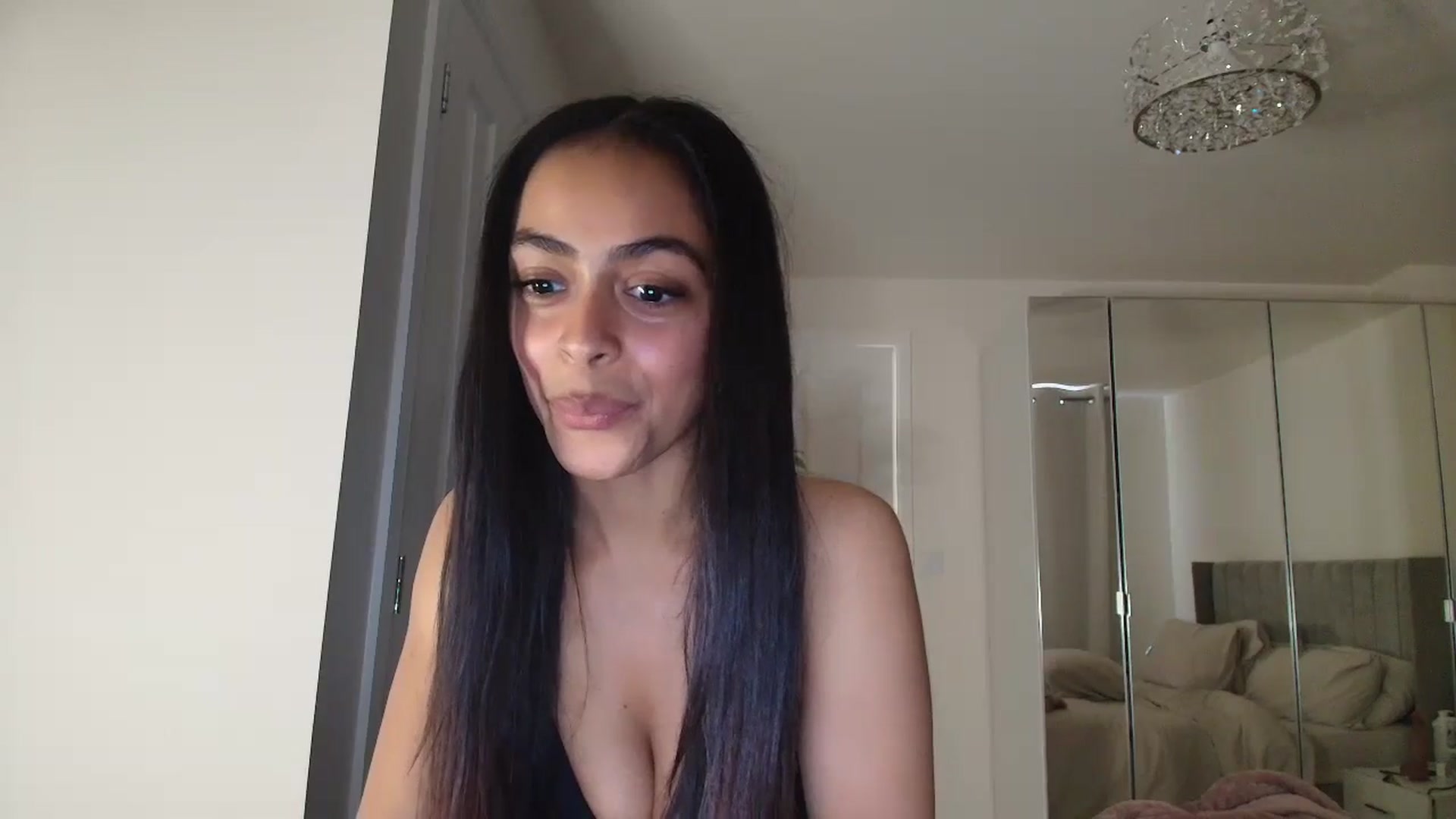 Gallery image thumbnail from Yasmingarcia's myfreecams stream on, 01/07/2025, 12:51 image 19 of 20
