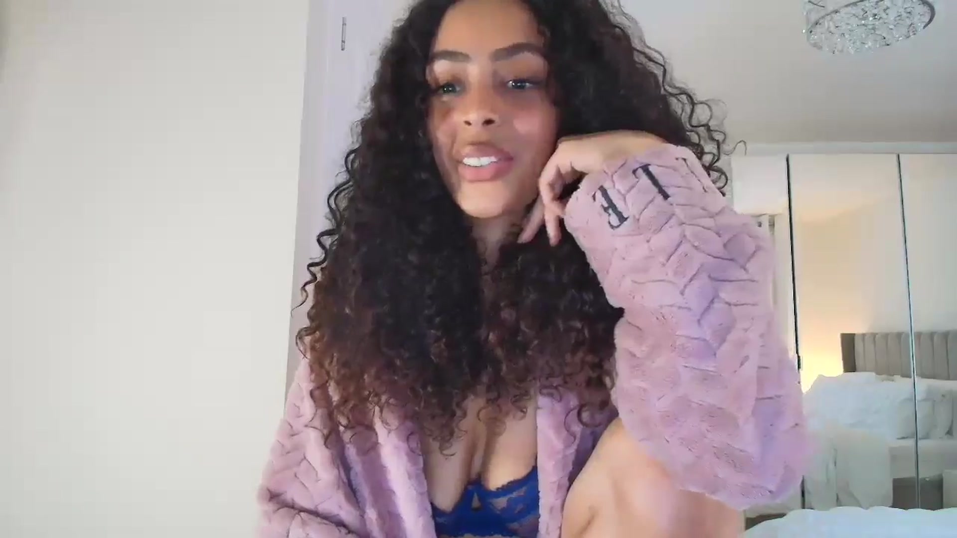 Gallery image thumbnail from Yasmingarcia's myfreecams stream on, 01/23/2025, 12:39 image 2 of 20