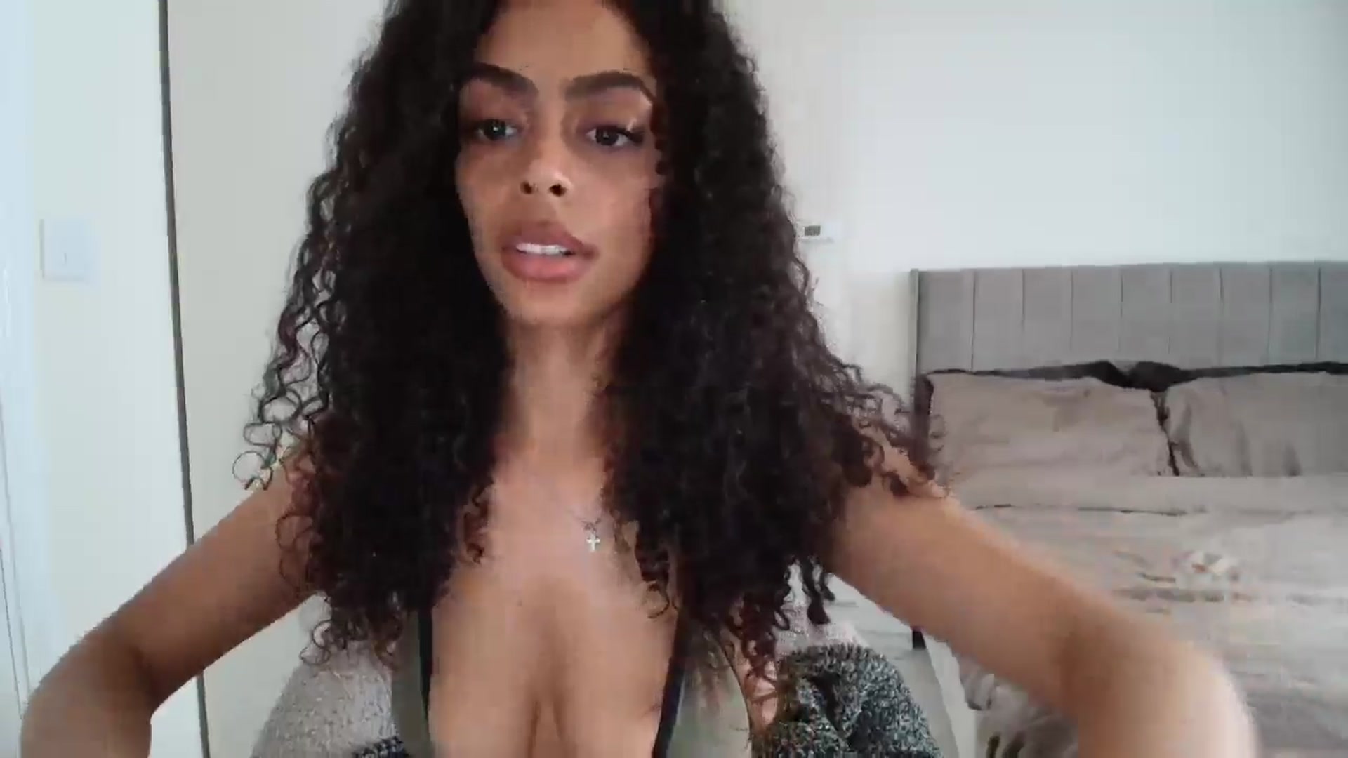 Gallery image thumbnail from Yasmingarcia's myfreecams stream on, 09/09/2025, 16:02 image 18 of 20