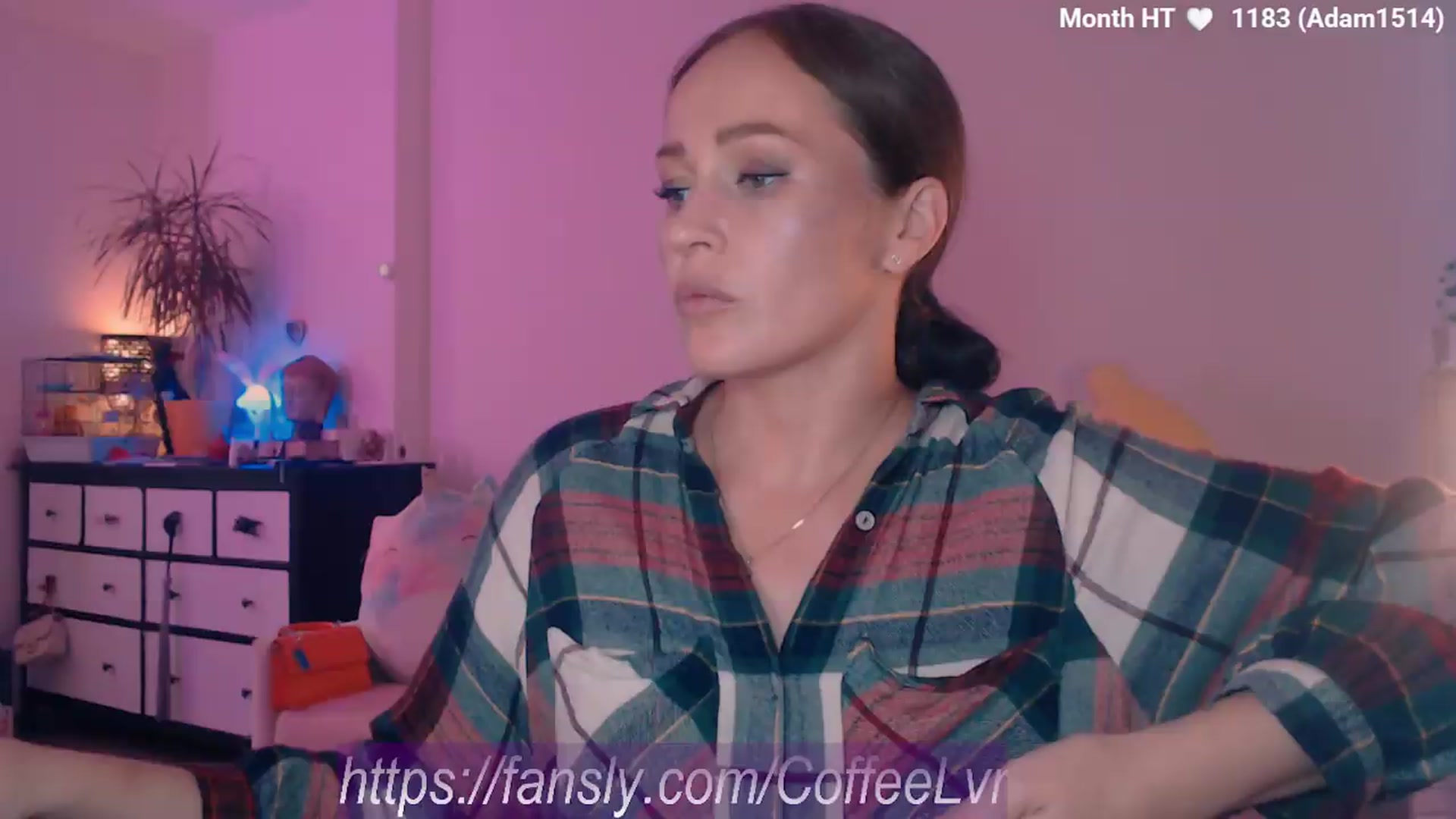 Gallery image thumbnail from Yeah_So_What's myfreecams stream on, 09/12/2026, 17:25 image 17 of 20