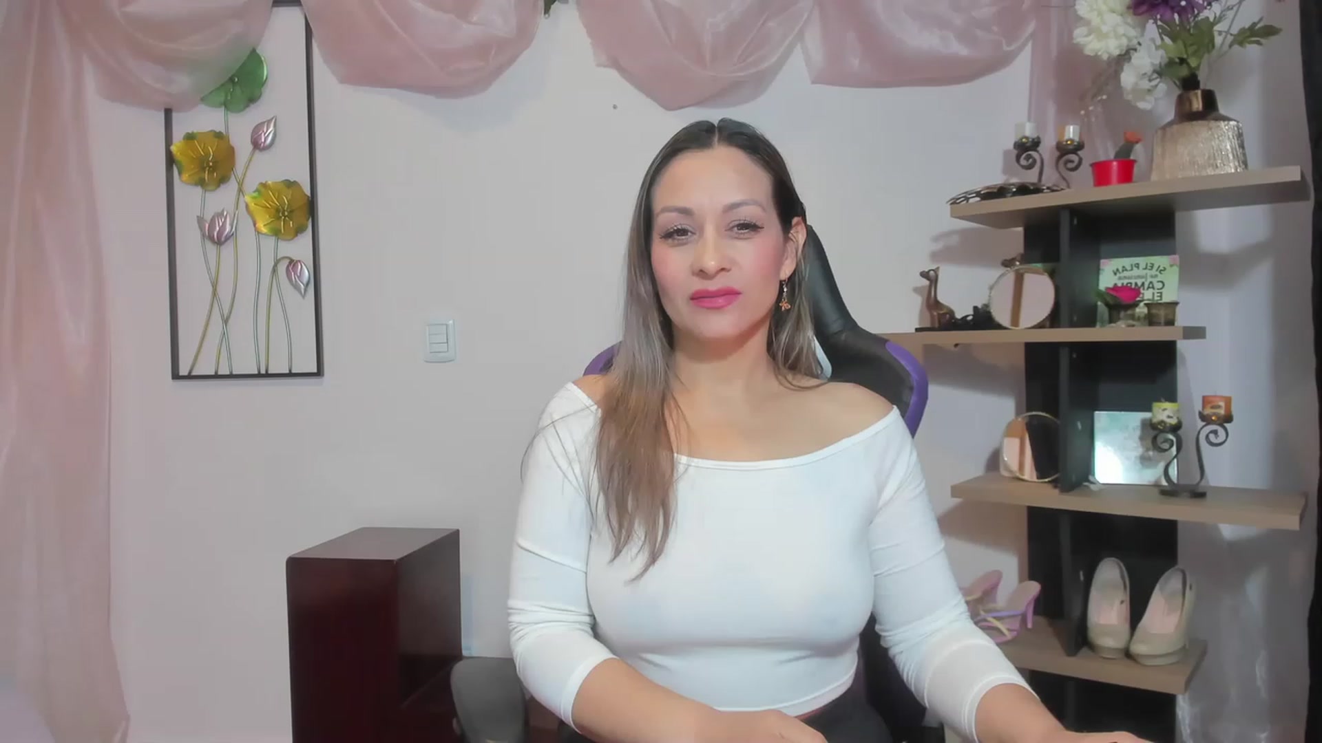 Gallery image thumbnail from Yemsu23's myfreecams stream on, 01/26/2023, 01:37 image 7 of 20
