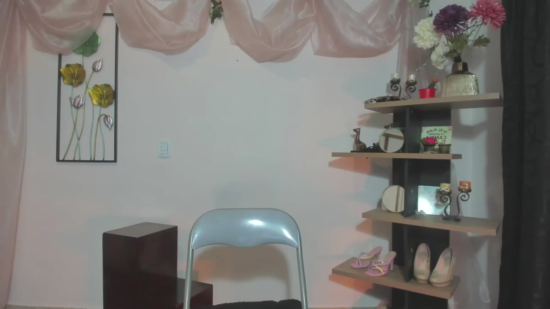 Gallery image thumbnail from Yemsu23's myfreecams stream on, 01/27/2023, 01:41 image 8 of 20